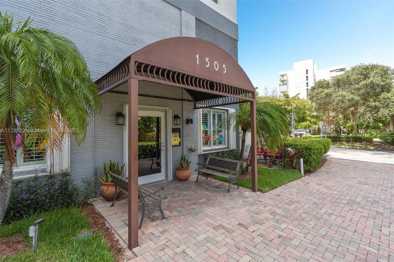 INTRACOASTAL TOWER - Residential Lease