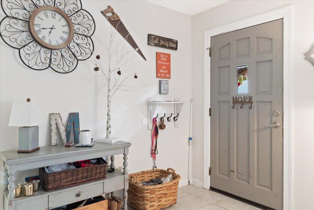 Photo of 7202 Donlon Road, Fort Pierce, FL 34951 (MLS # R11052116)