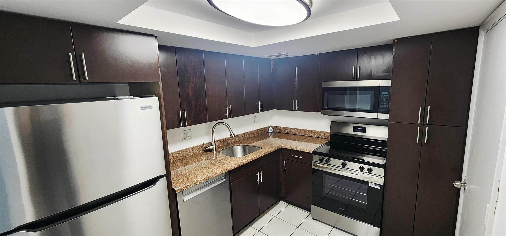 Silver Palms Condo - Residential Lease