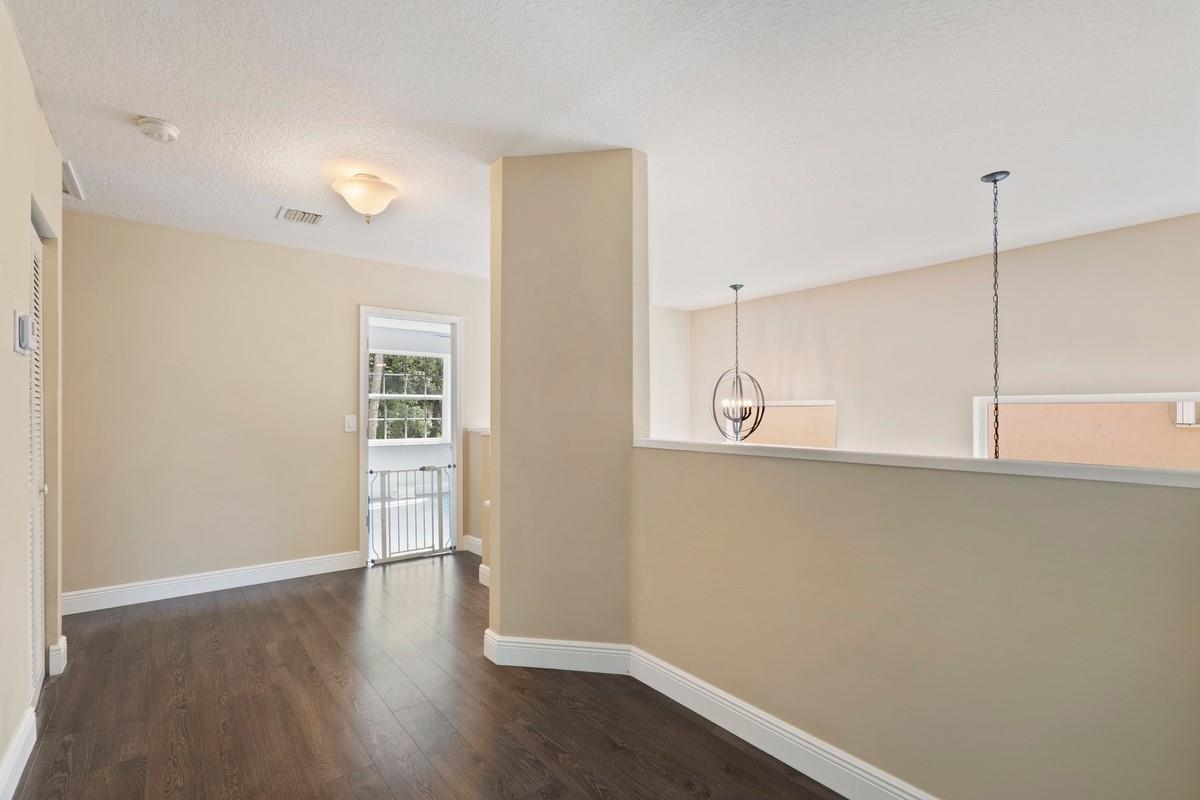 MAPLEWOOD - Residential