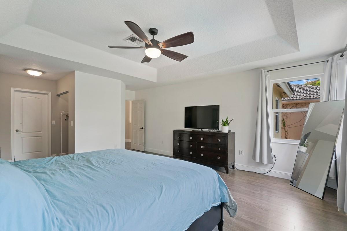 MAPLEWOOD - Residential