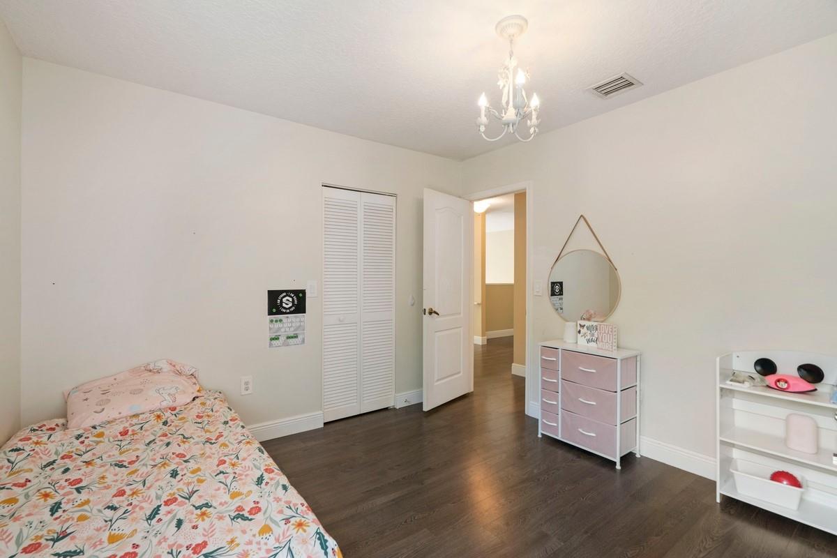 MAPLEWOOD - Residential