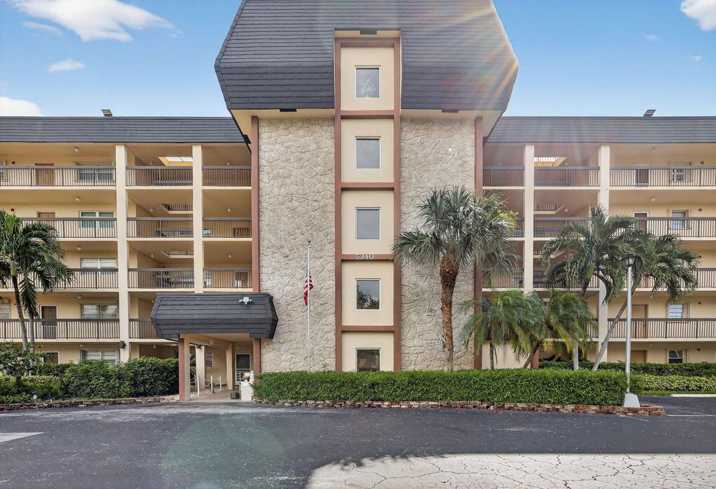Photo of 5340 NW 2nd Avenue #421, Boca Raton, FL 33487 (MLS # B26004925)