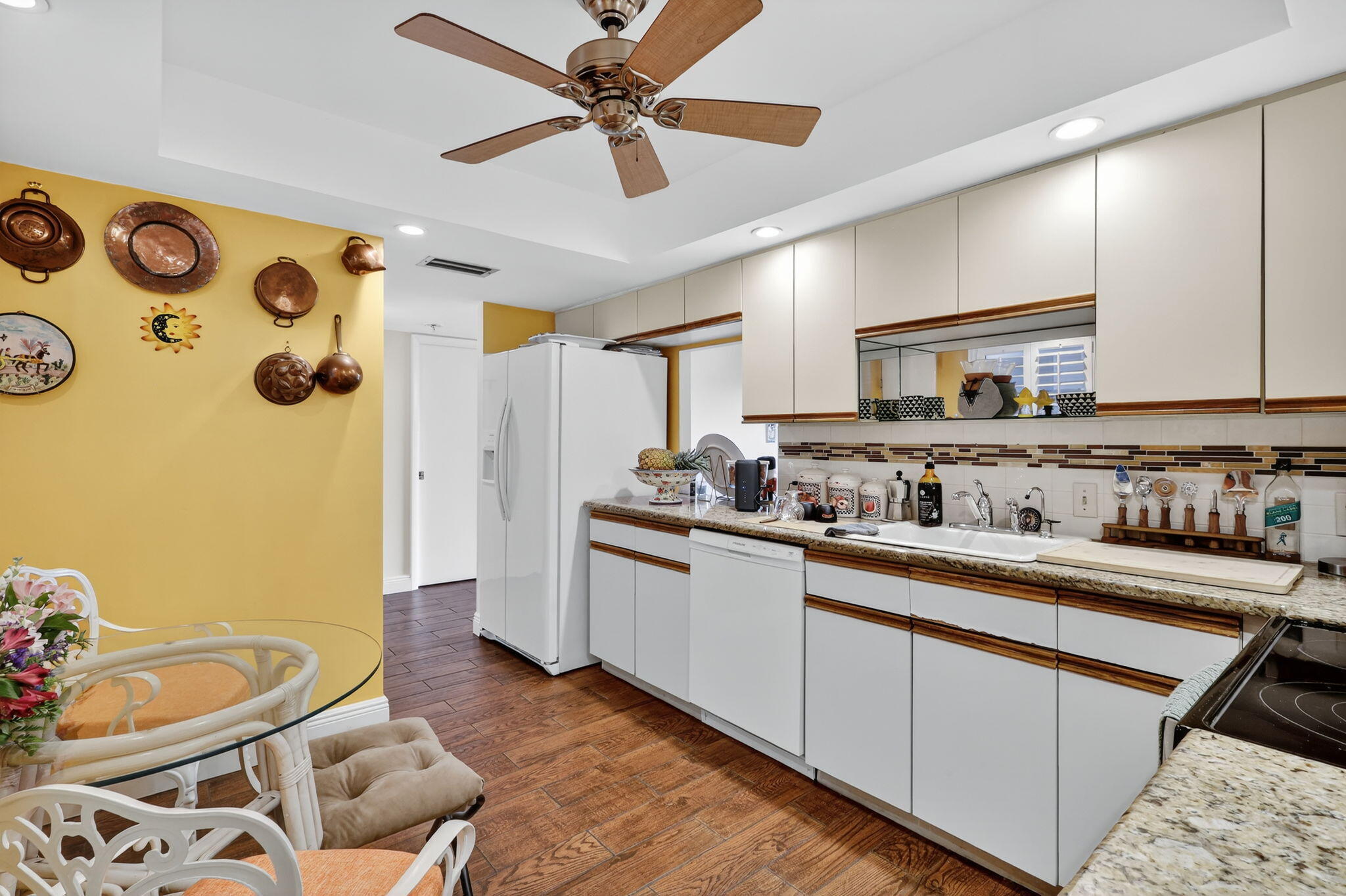 BOCA TEECA CONDO 10 - Residential