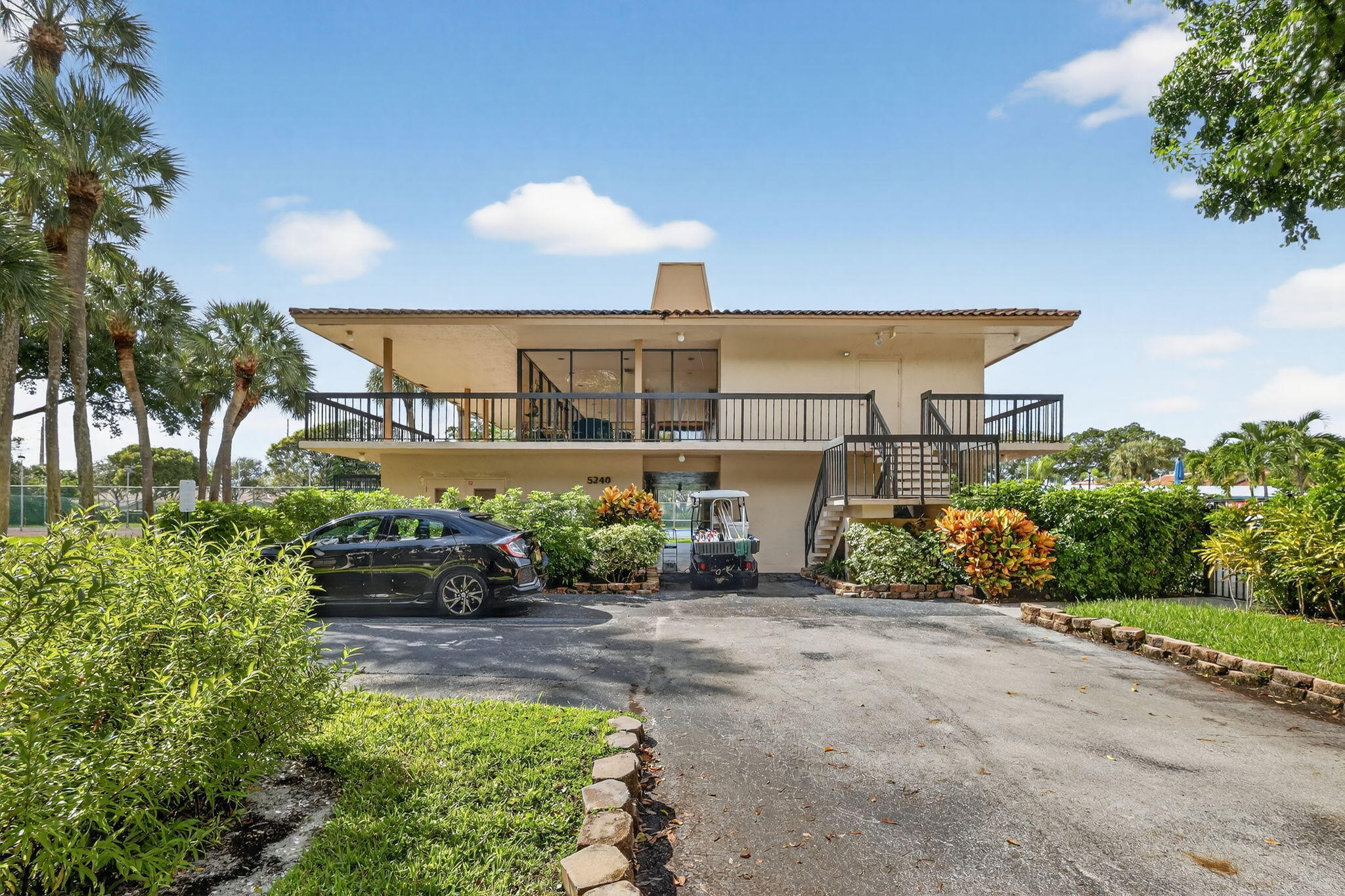 BOCA TEECA CONDO 10 - Residential