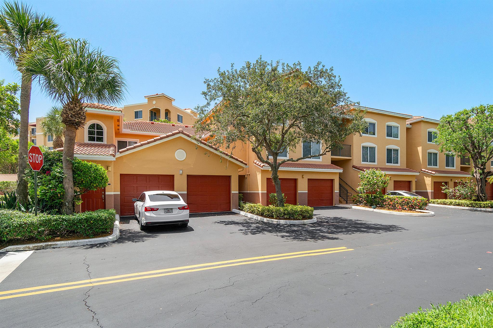 Properties 700 Scotia 205 Drive 205
