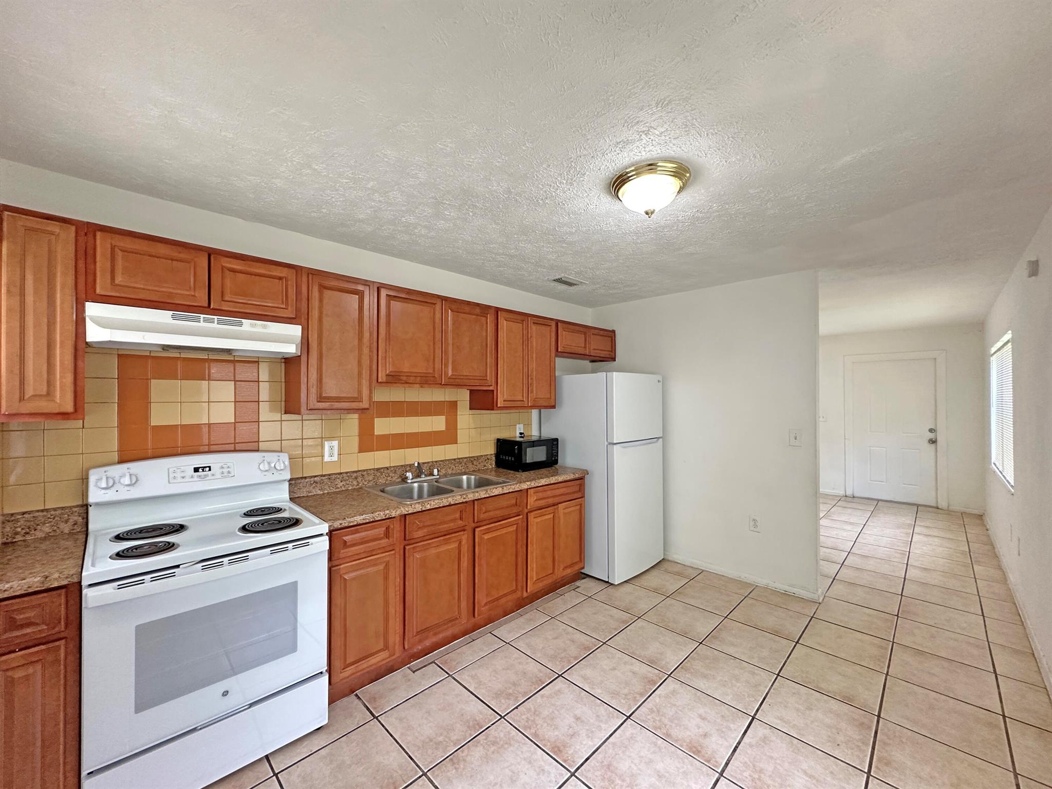Sunny Acres - Residential Lease