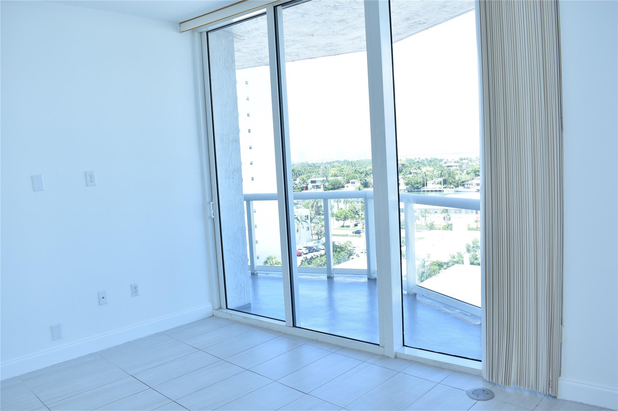 BEL-AIRE ON THE OCEAN - Residential