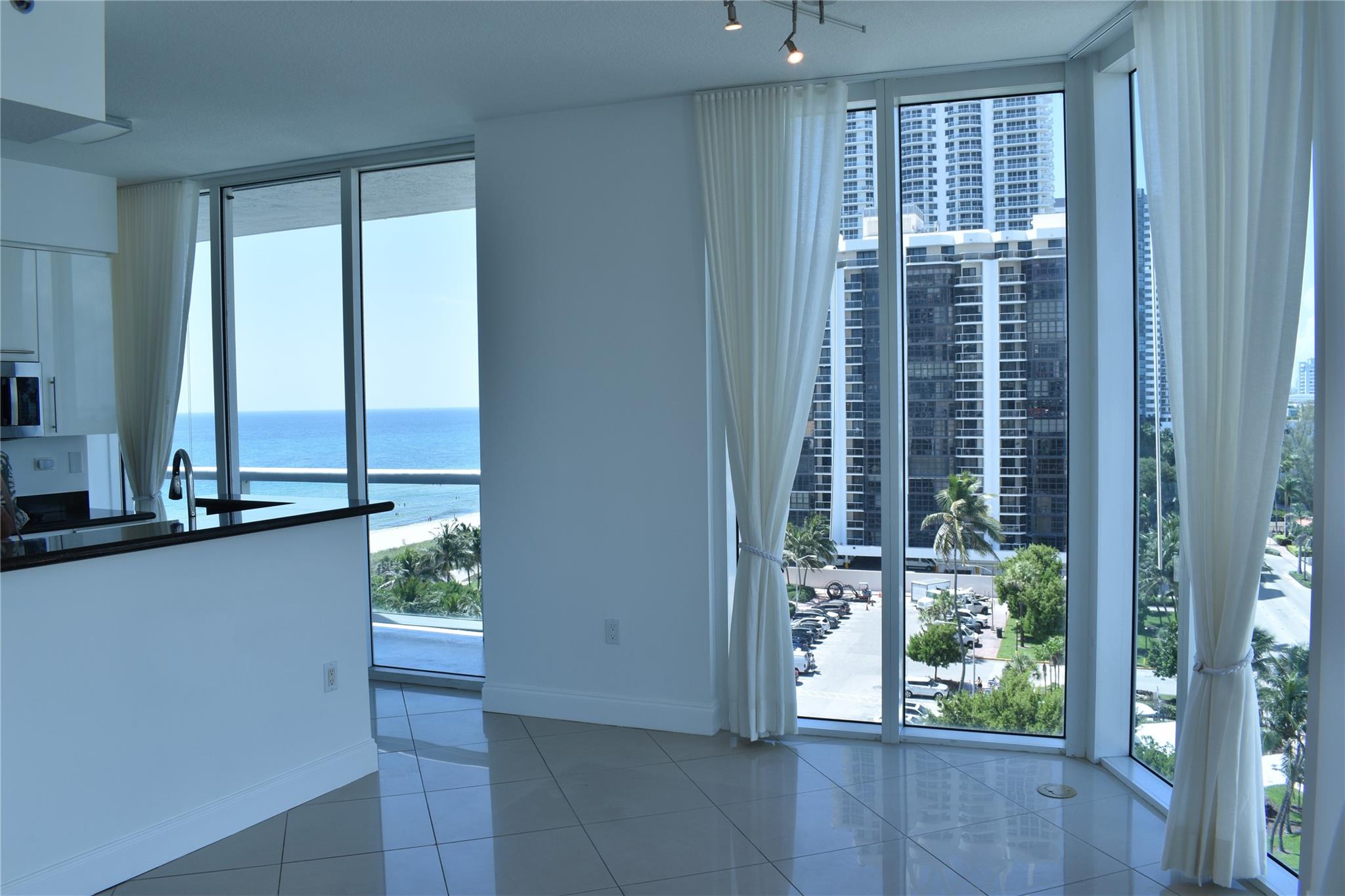 BEL-AIRE ON THE OCEAN - Residential