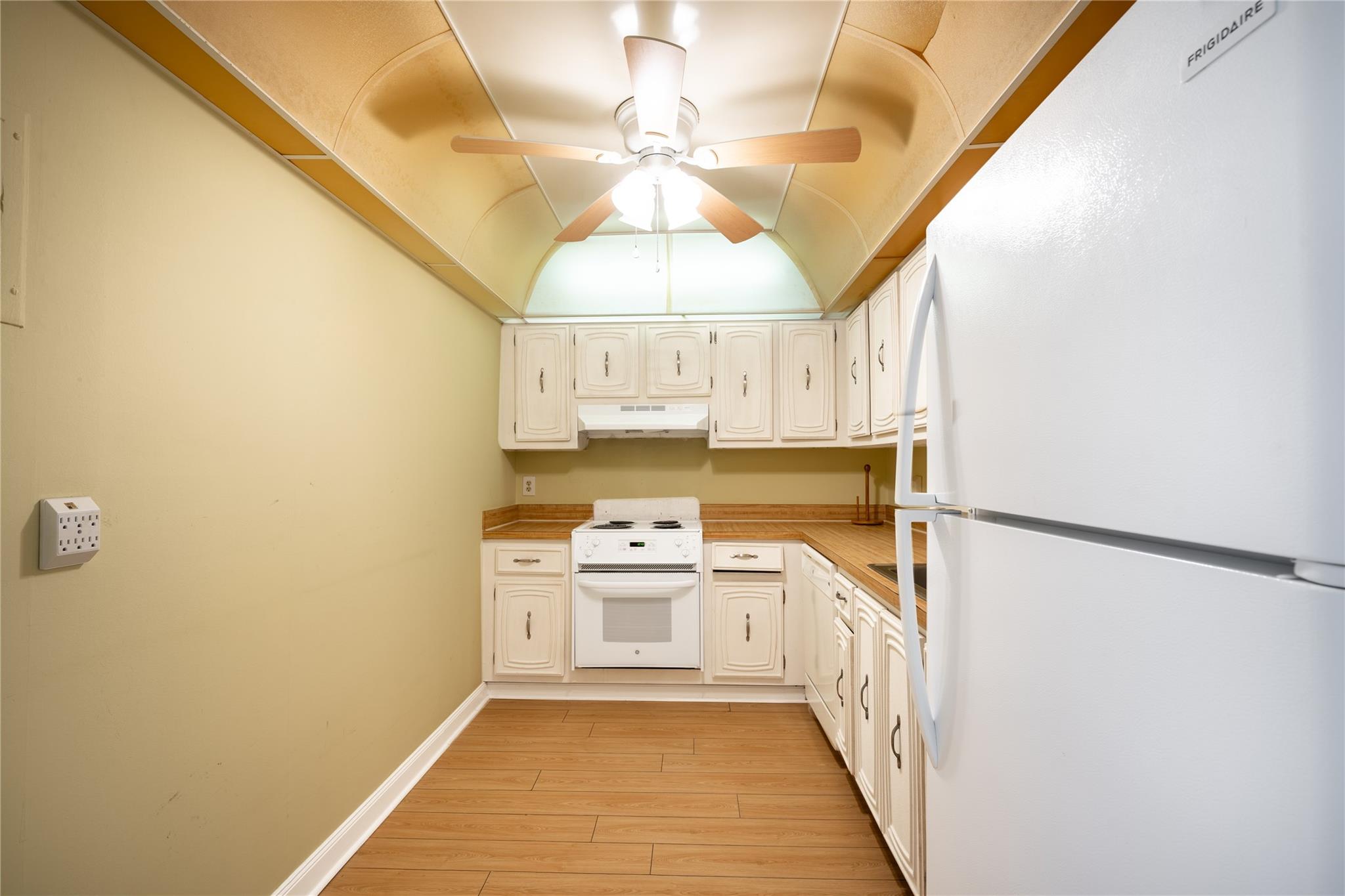 Pompano Beach Club North - Residential