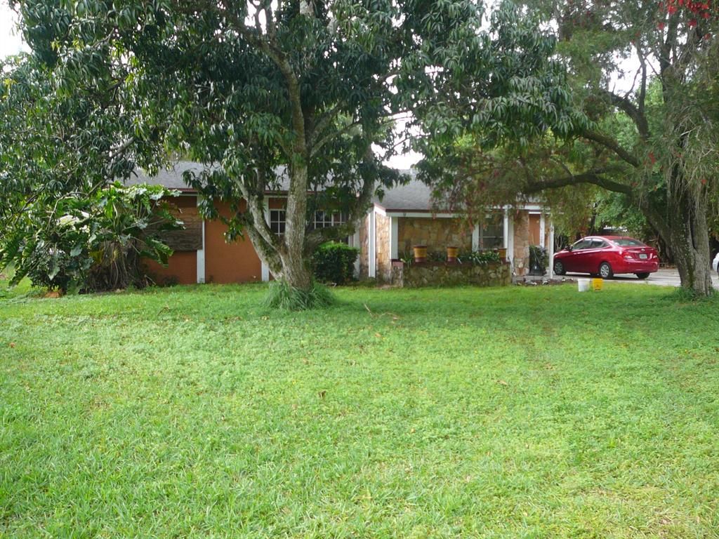 Photo of 1709 Coronado Avenue, Fort Pierce, FL 34982 (MLS # R10698900)