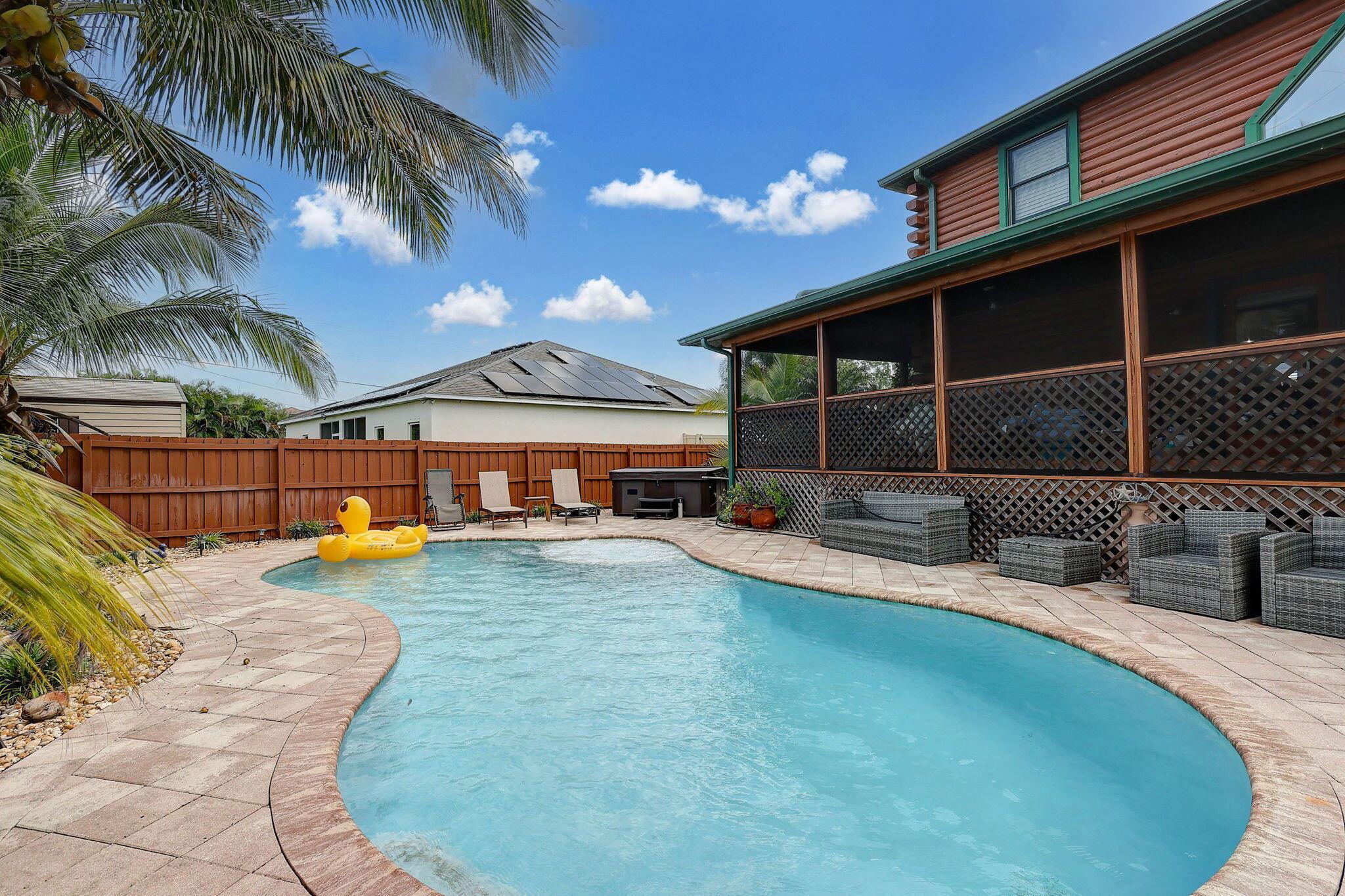 PORT ST LUCIE SECTION 33 - Residential