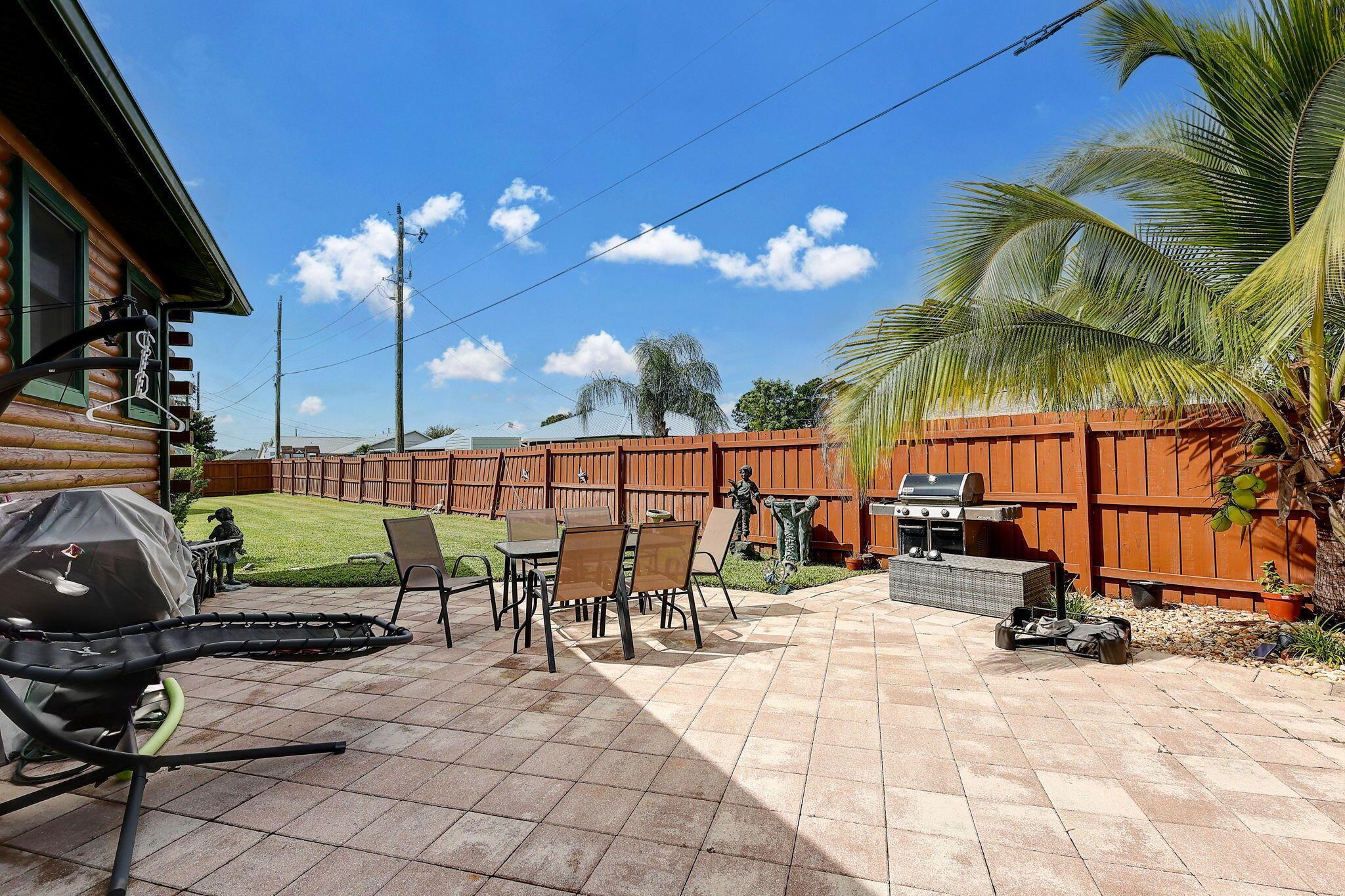 PORT ST LUCIE SECTION 33 - Residential