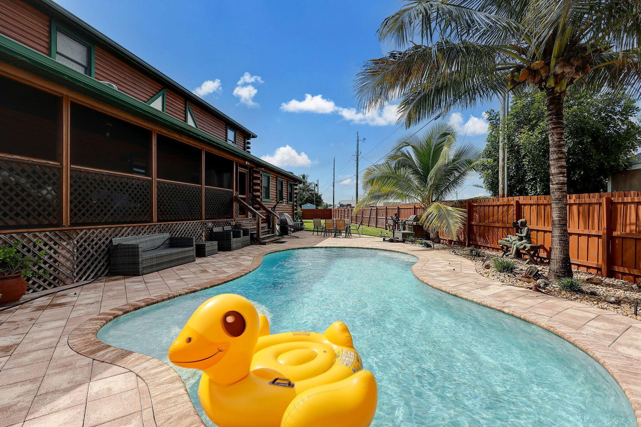 PORT ST LUCIE SECTION 33 - Residential