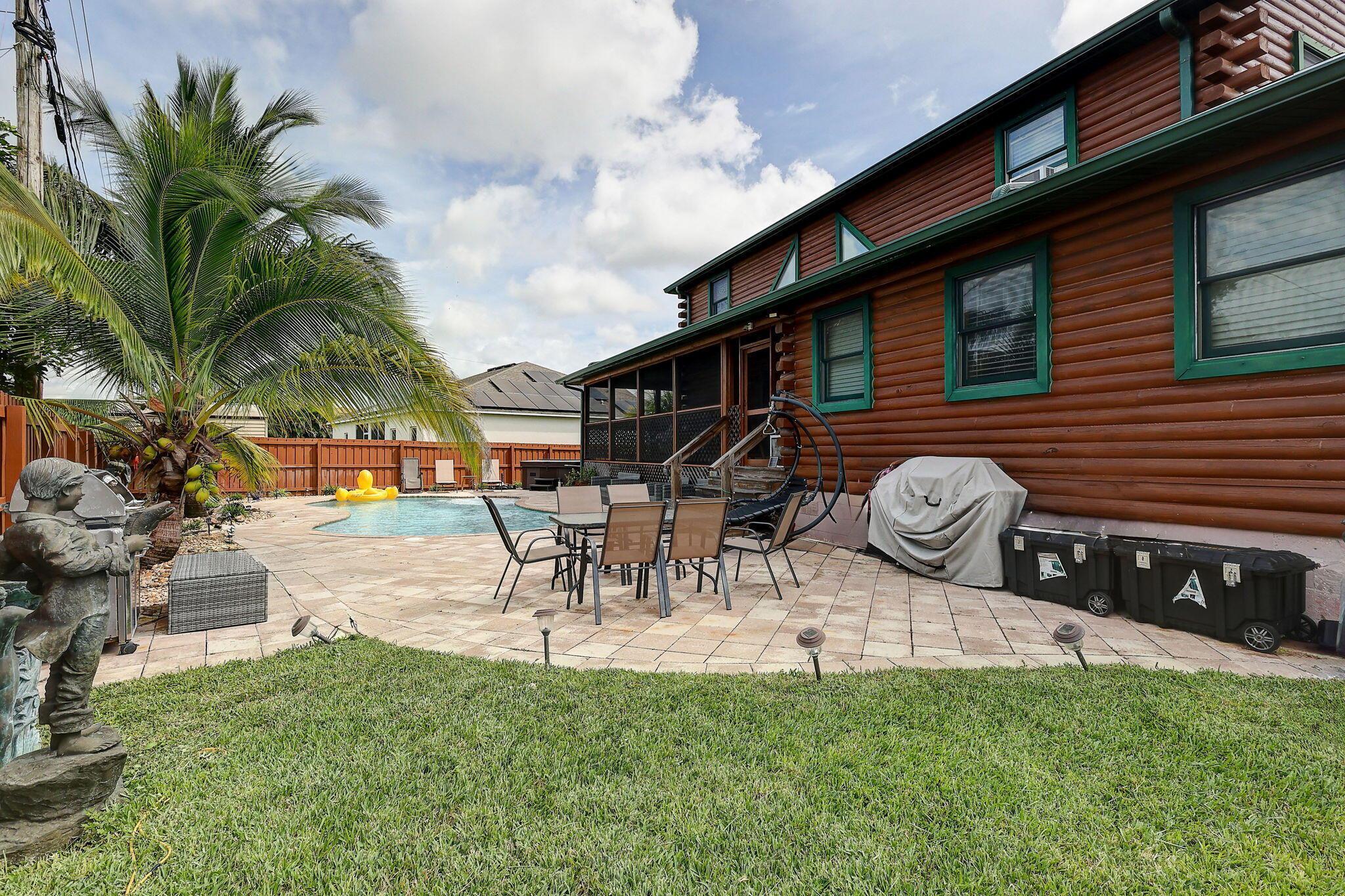 PORT ST LUCIE SECTION 33 - Residential