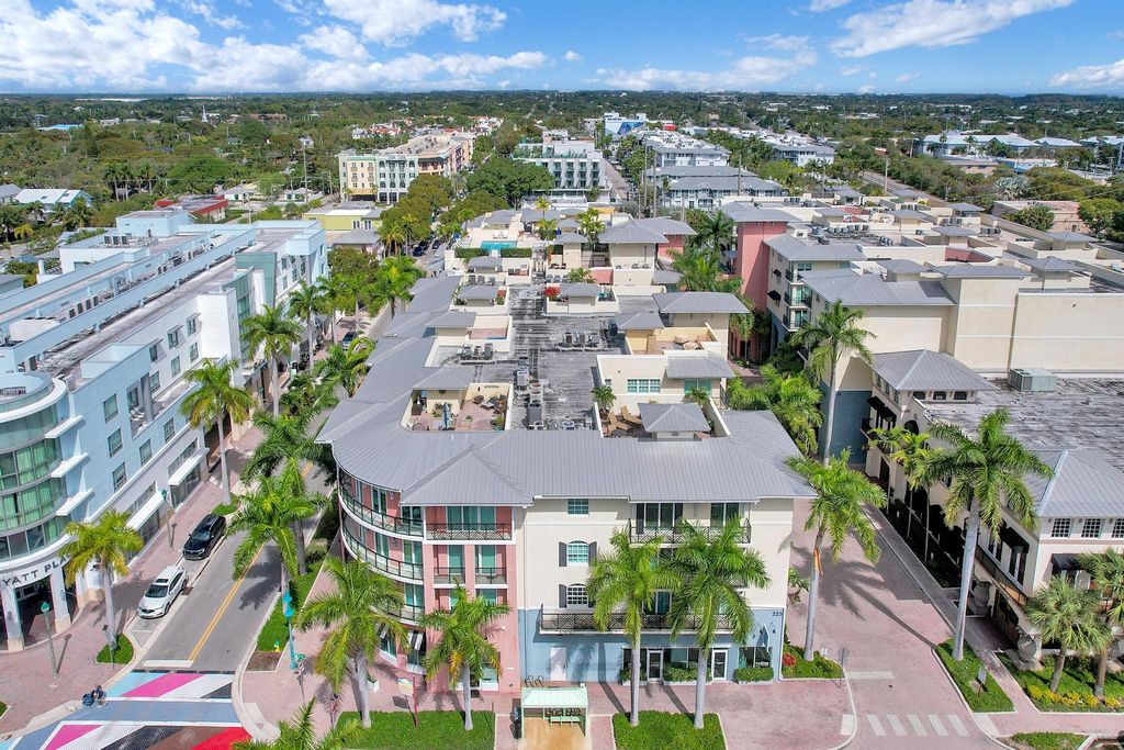 Photo of 225 NE 1st Street #205, Delray Beach, FL 33444 (MLS # R11066496)
