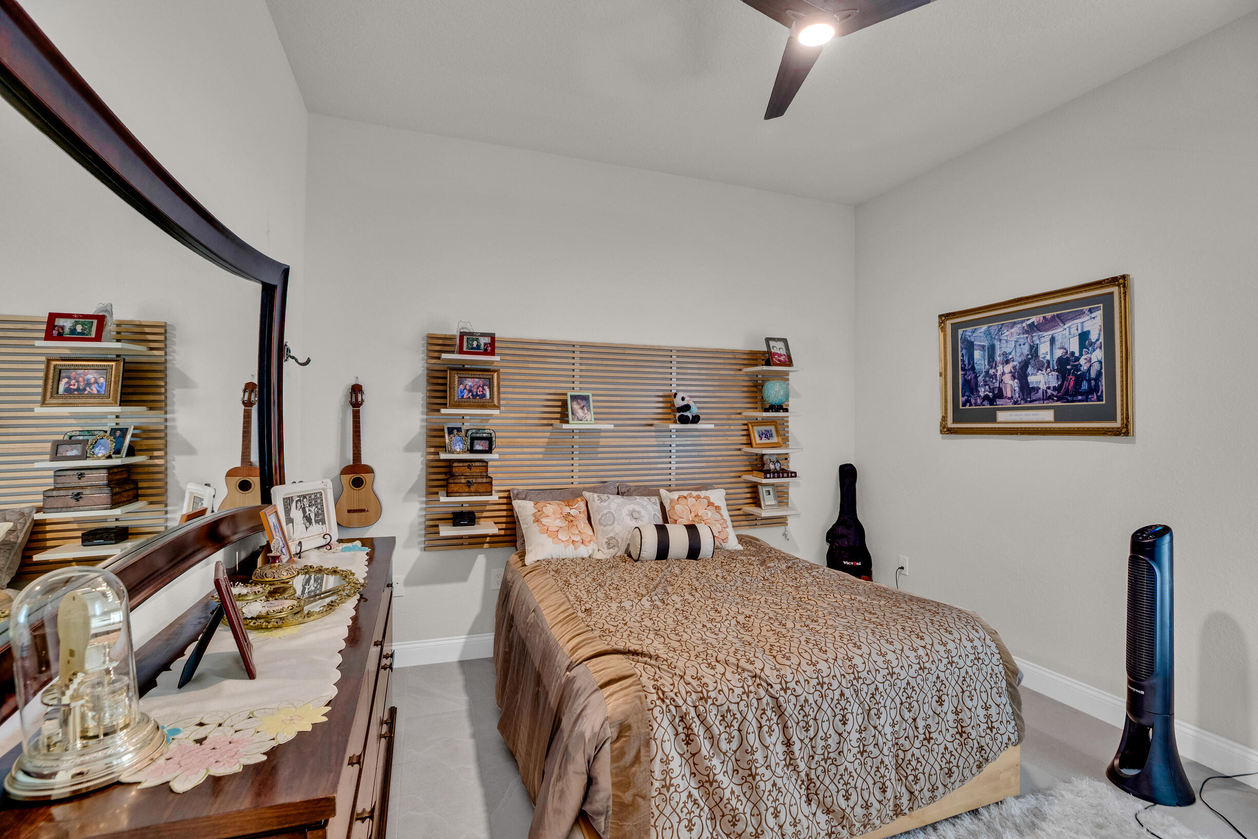 LAGUNA VILLAGE PHASE TWO - Residential