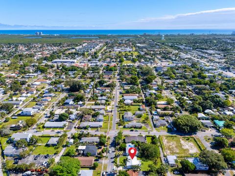 A home in Dania Beach