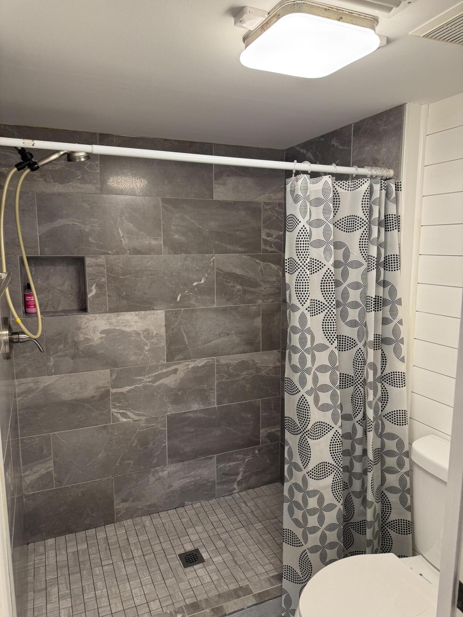 DEVON NEIGHBORHOOD ASSOCIATION INC. - Residential