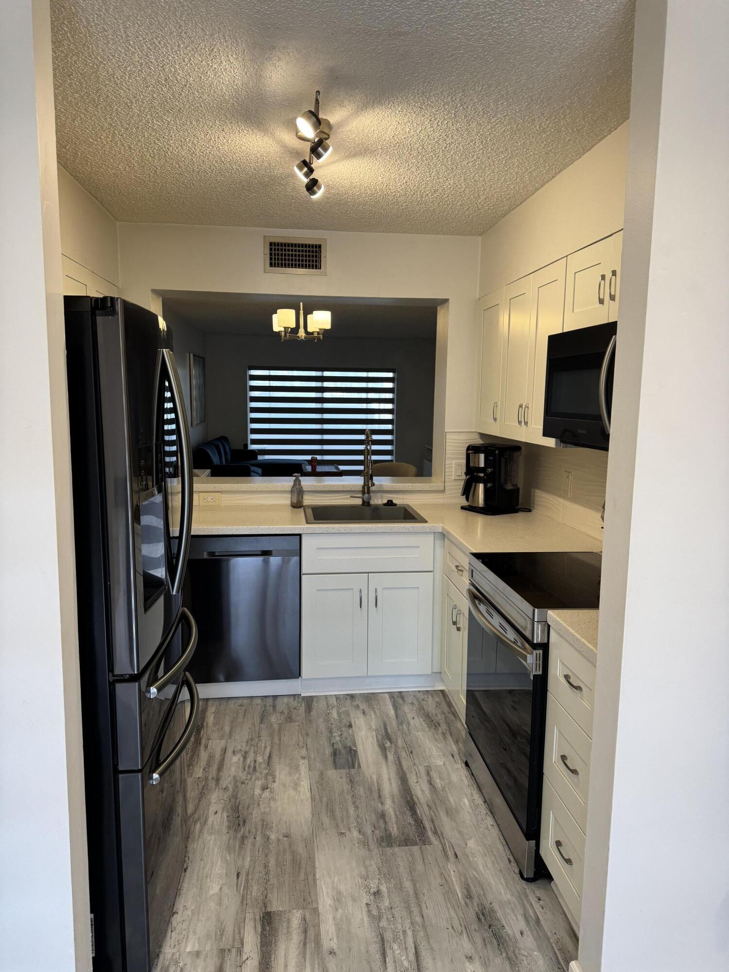 DEVON NEIGHBORHOOD ASSOCIATION INC. - Residential