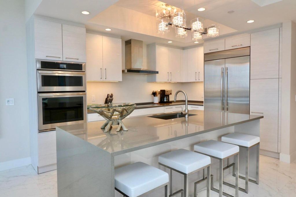 Photo of 1401 Water Club Way #1401, North Palm Beach, FL 33408 (MLS # R11032434)