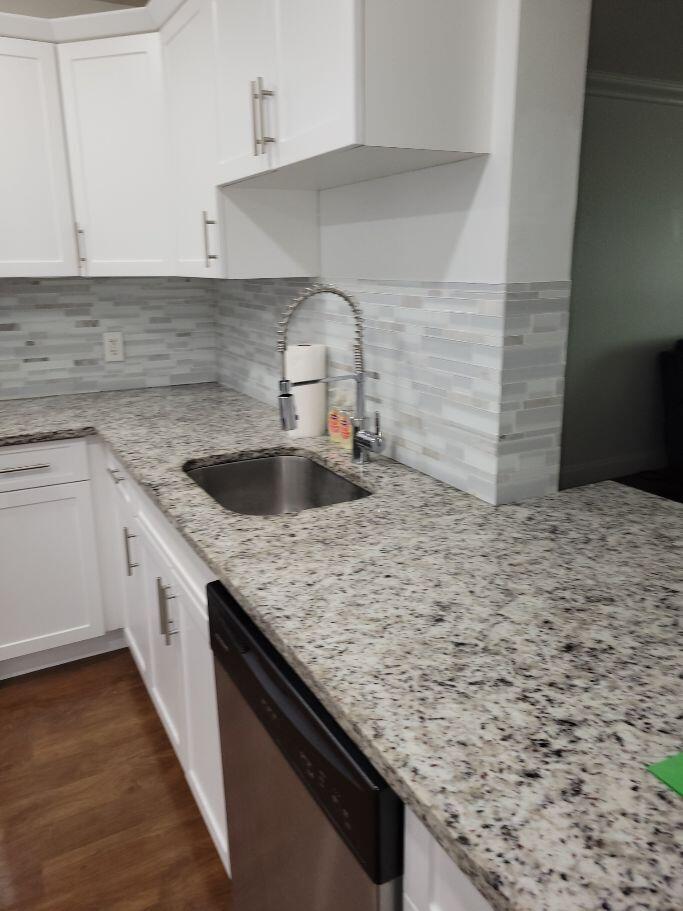 SHEFFIELD WOODS AT WELLINGTON CONDO - Residential Lease