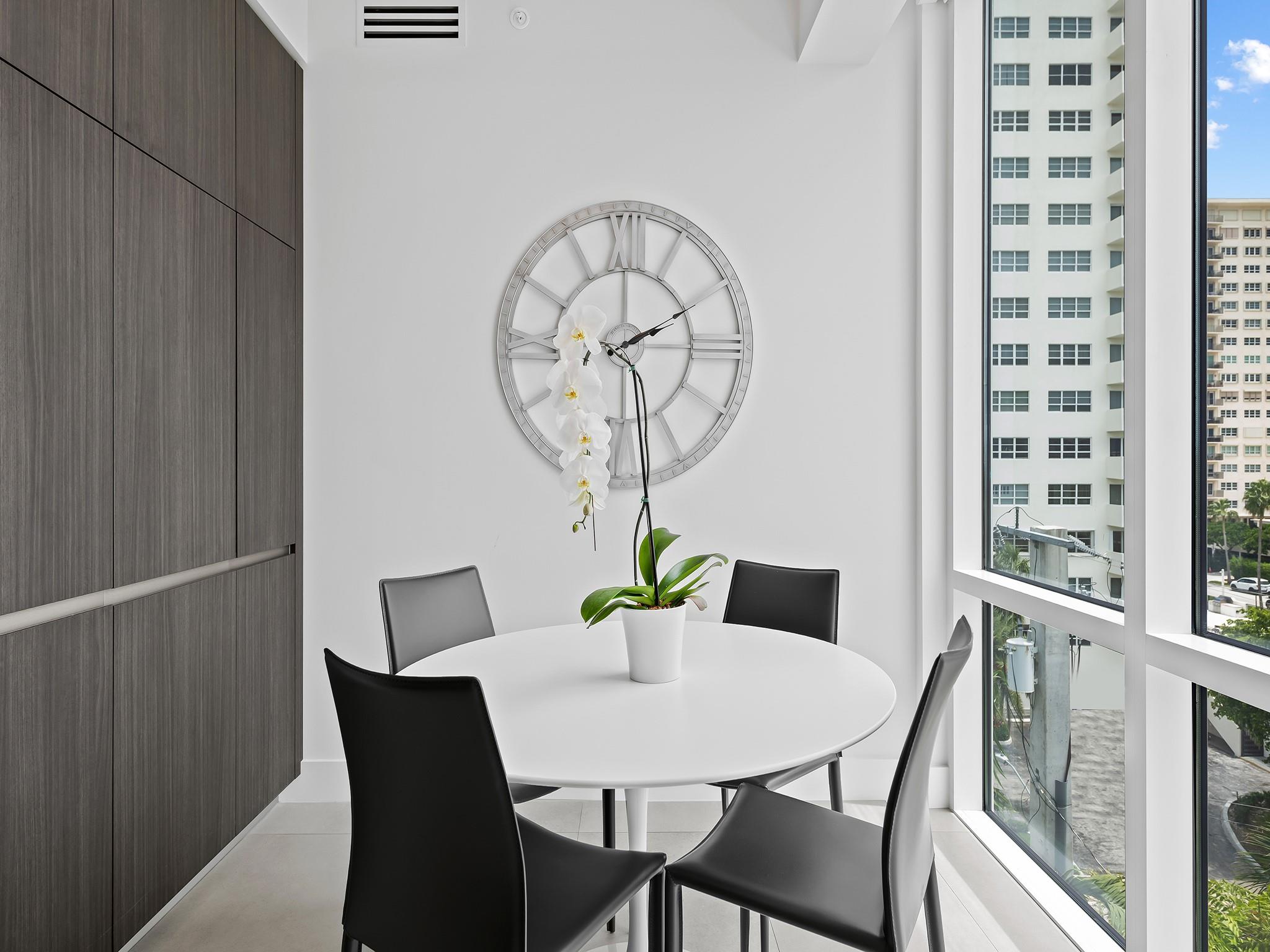 353 Sunset - Residential