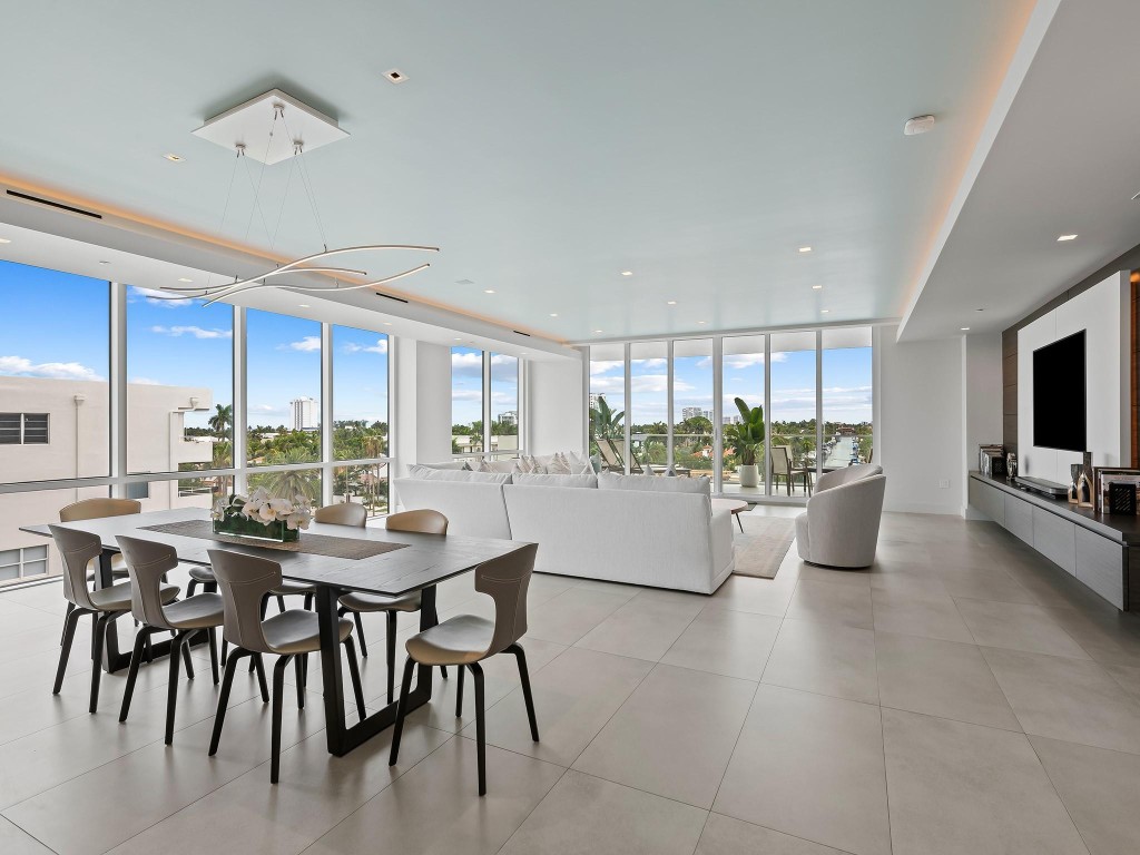 353 Sunset Drive PH02