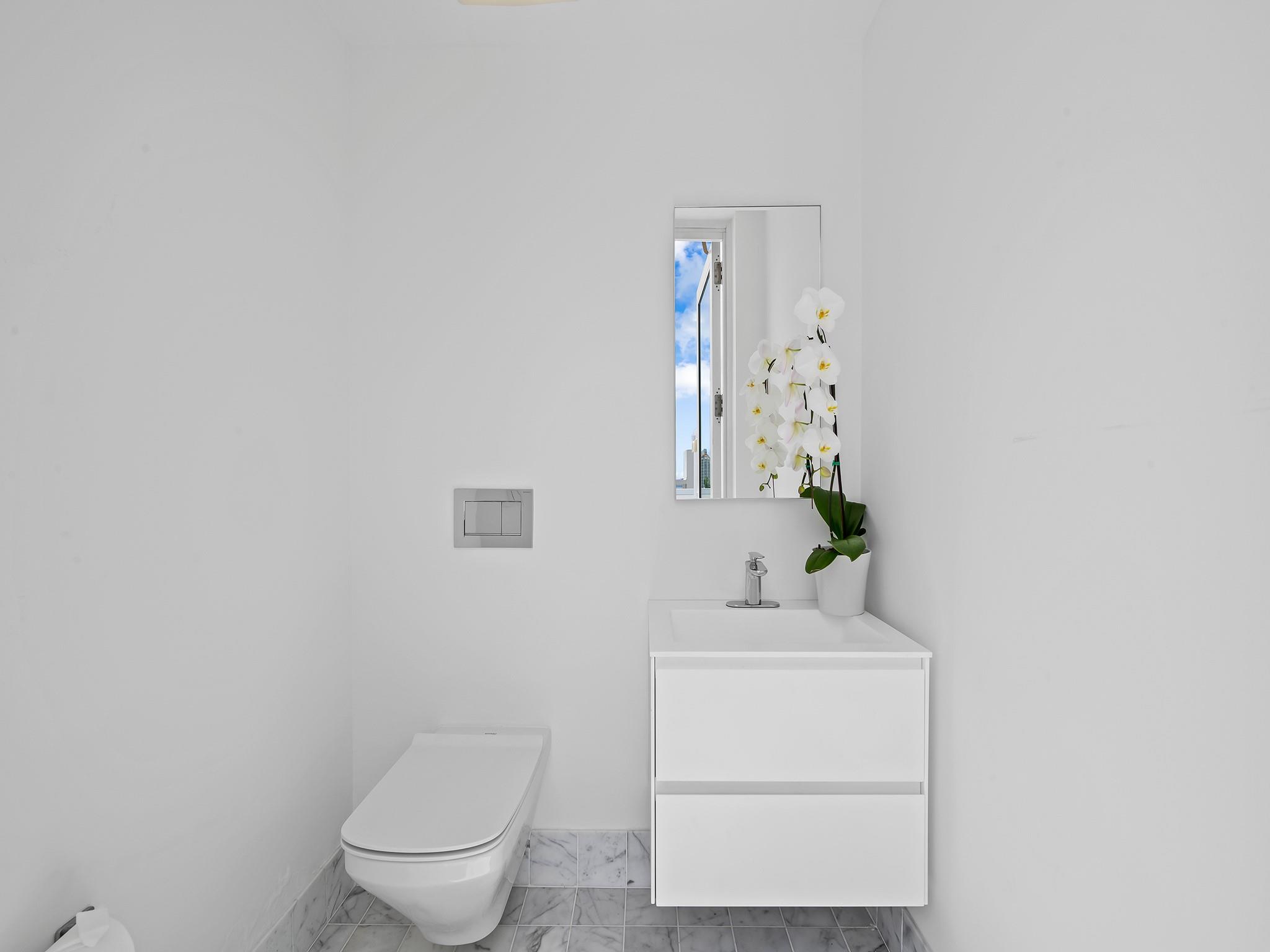 353 Sunset - Residential