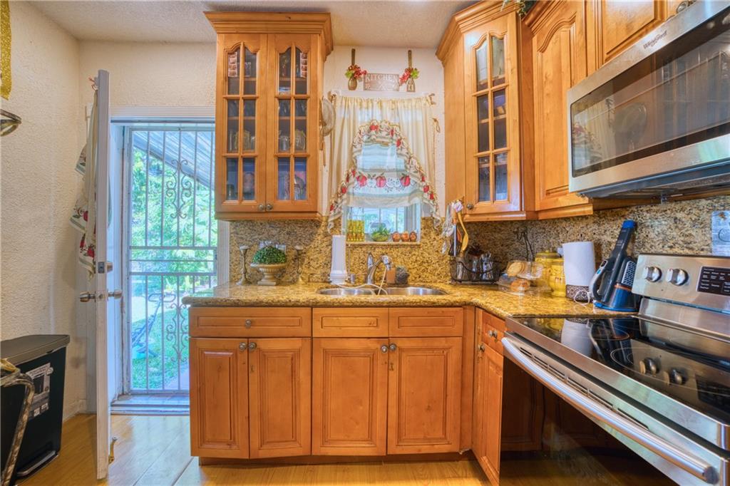 ORANGE HEIGHTS - Residential