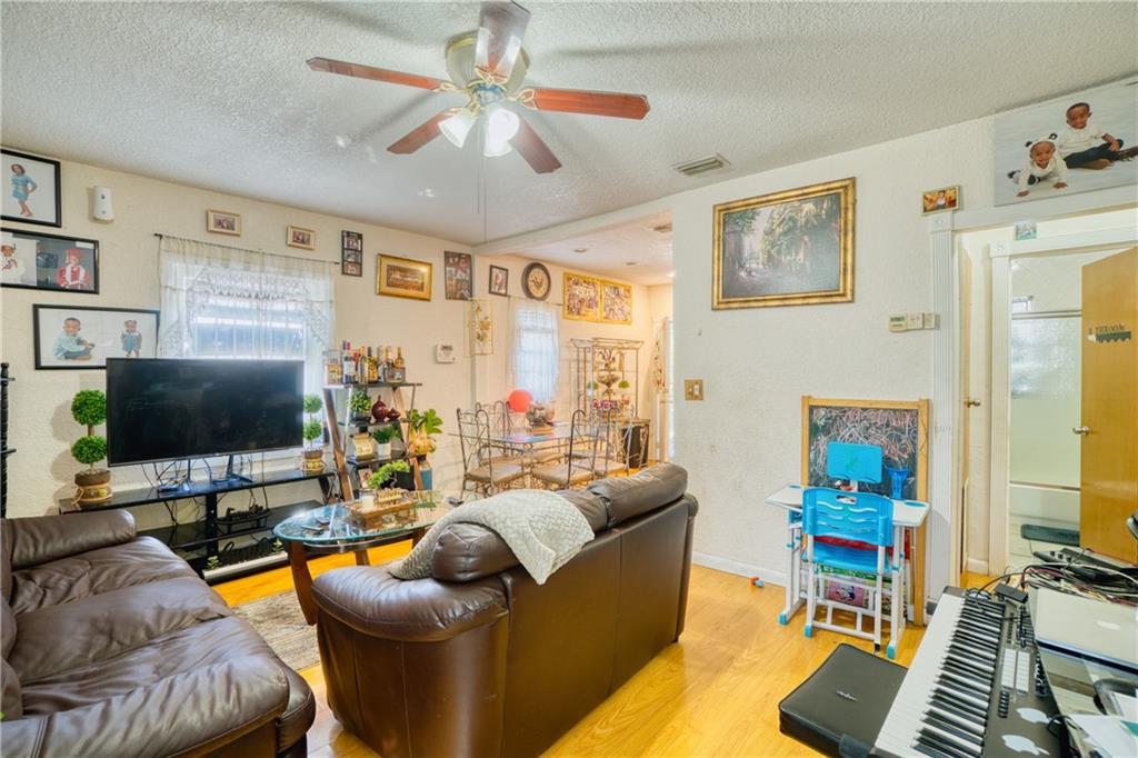 ORANGE HEIGHTS - Residential
