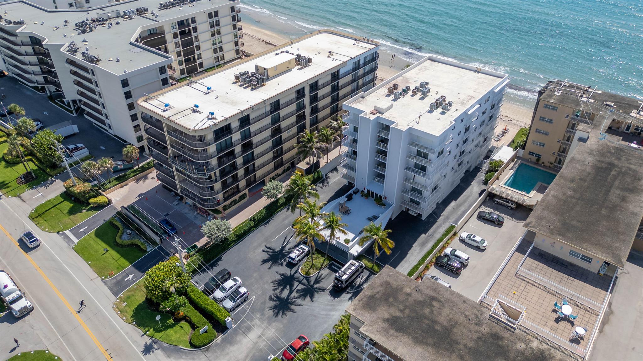 PALM BEACH WINDEMERE COND - Residential