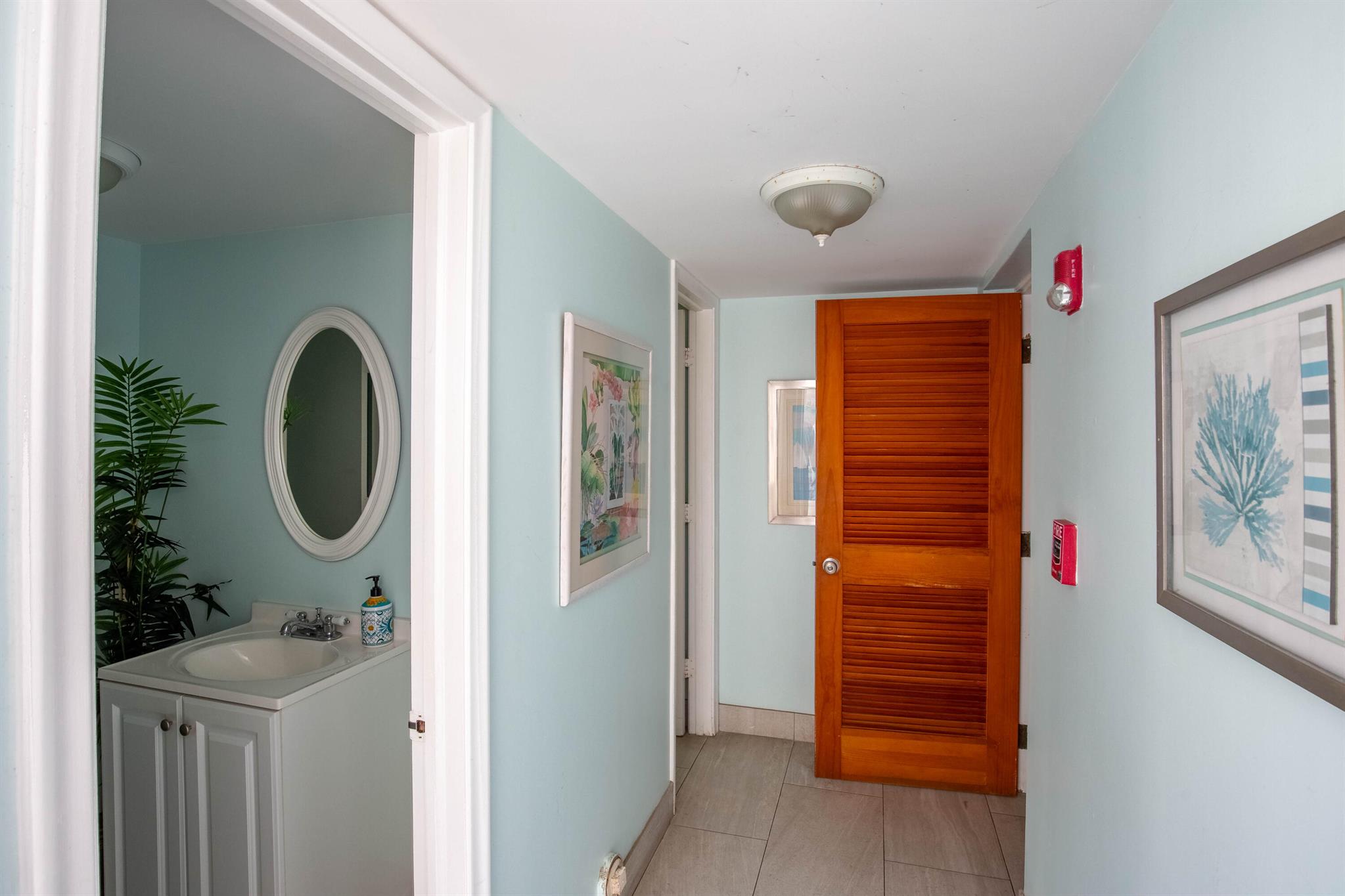 PALM BEACH WINDEMERE COND - Residential