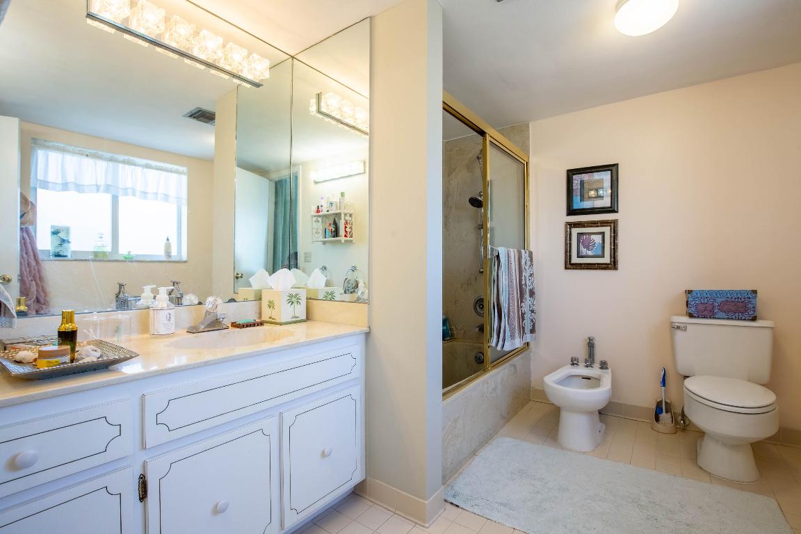 PALM BEACH WINDEMERE CONDO - Residential