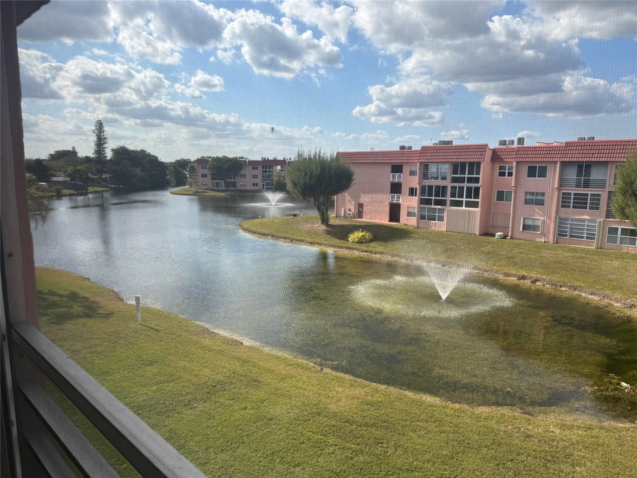 Sunrise Lakes - Residential