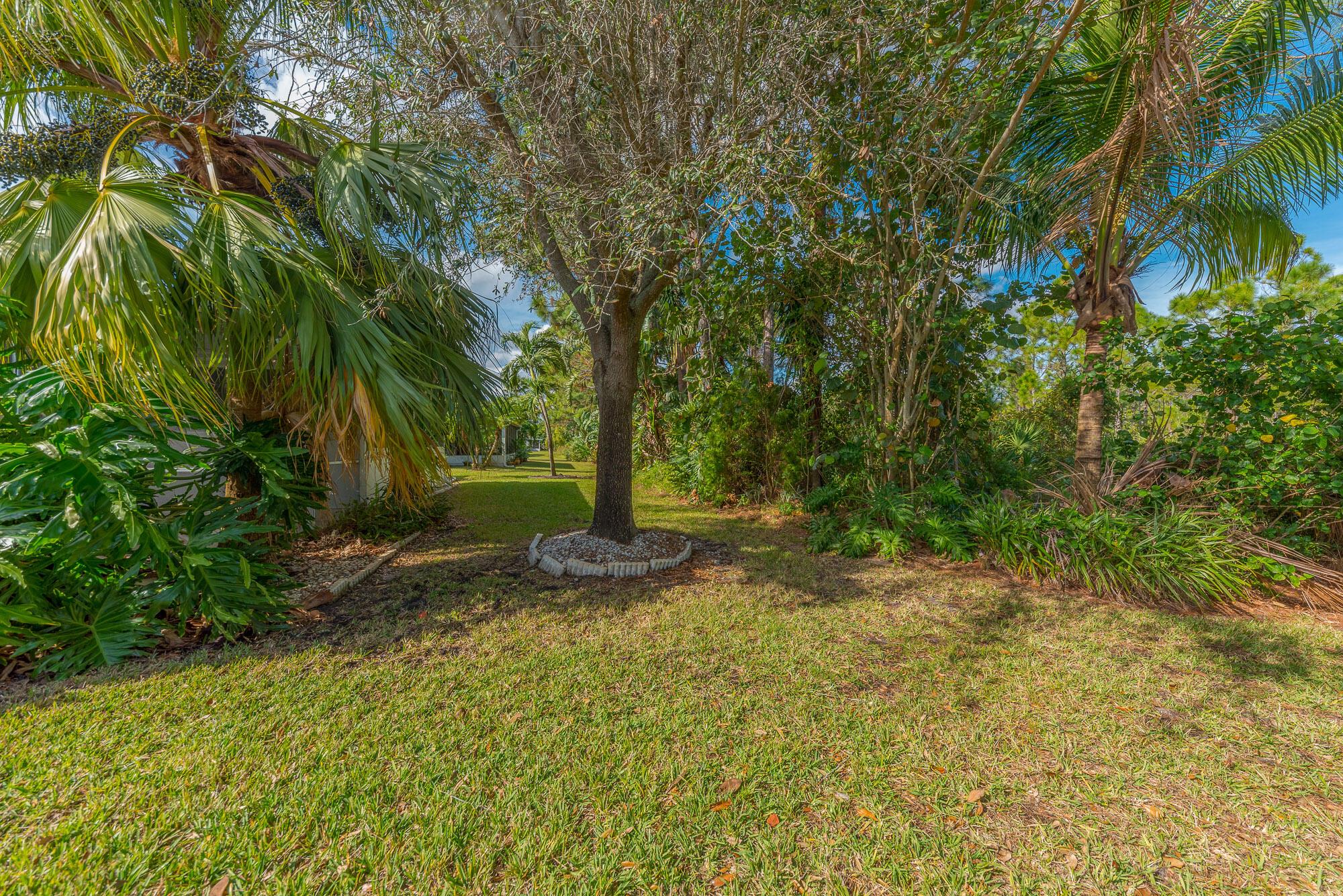 FAIRWAYS AT SAVANNA CLUB - Residential