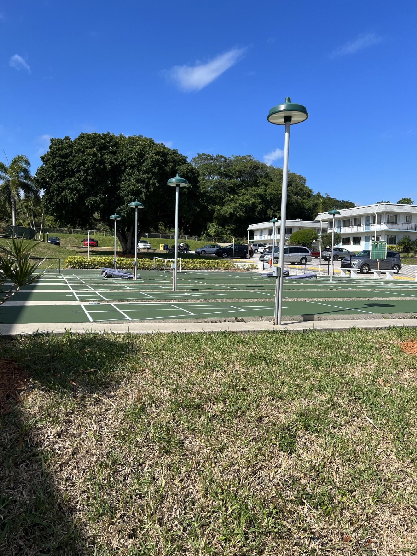 MURRY HILLS APT BLDG CONDO - Residential