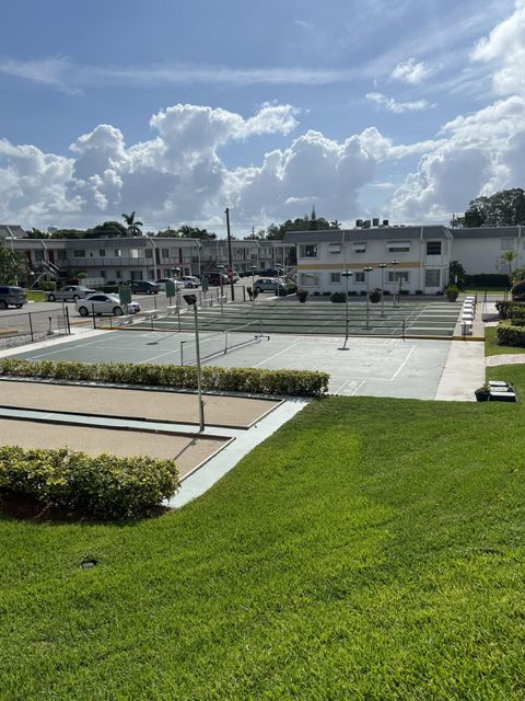 3280 Cynthia Lane Unit 203 Lake Worth Beach FL 33461