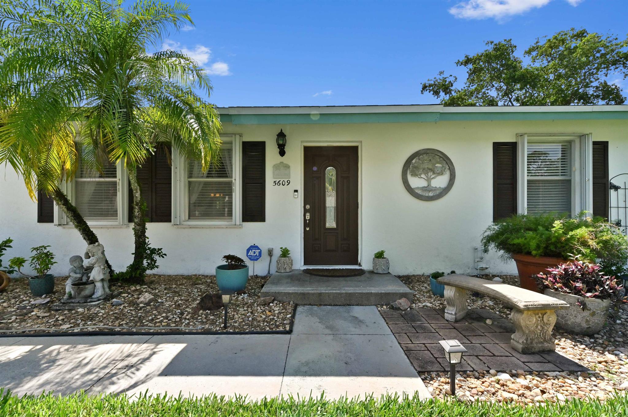 5609 Adair Way