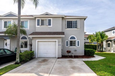 A home in Deerfield Beach