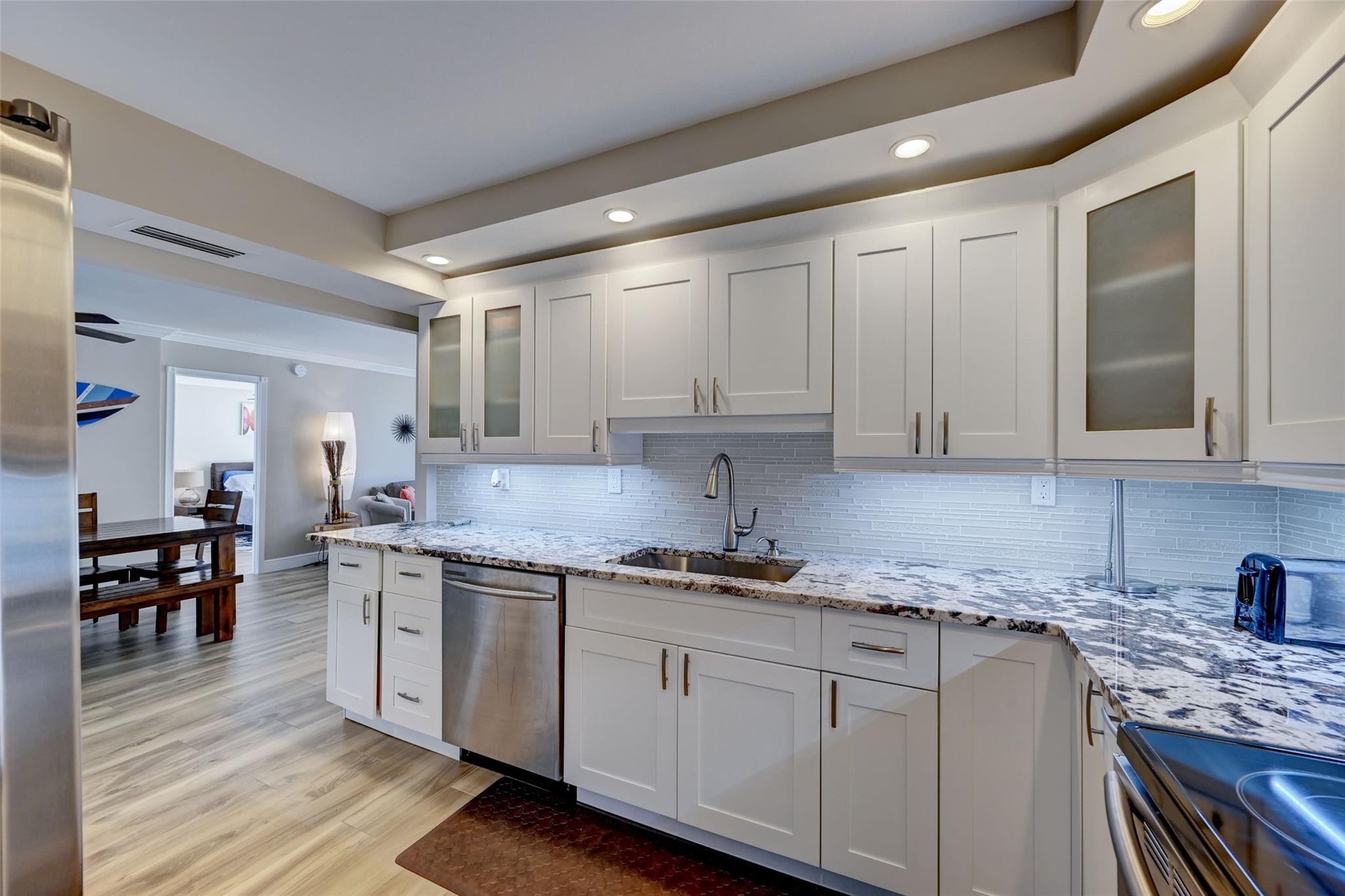 Silver Thatch Atlantic Pl - Residential Lease