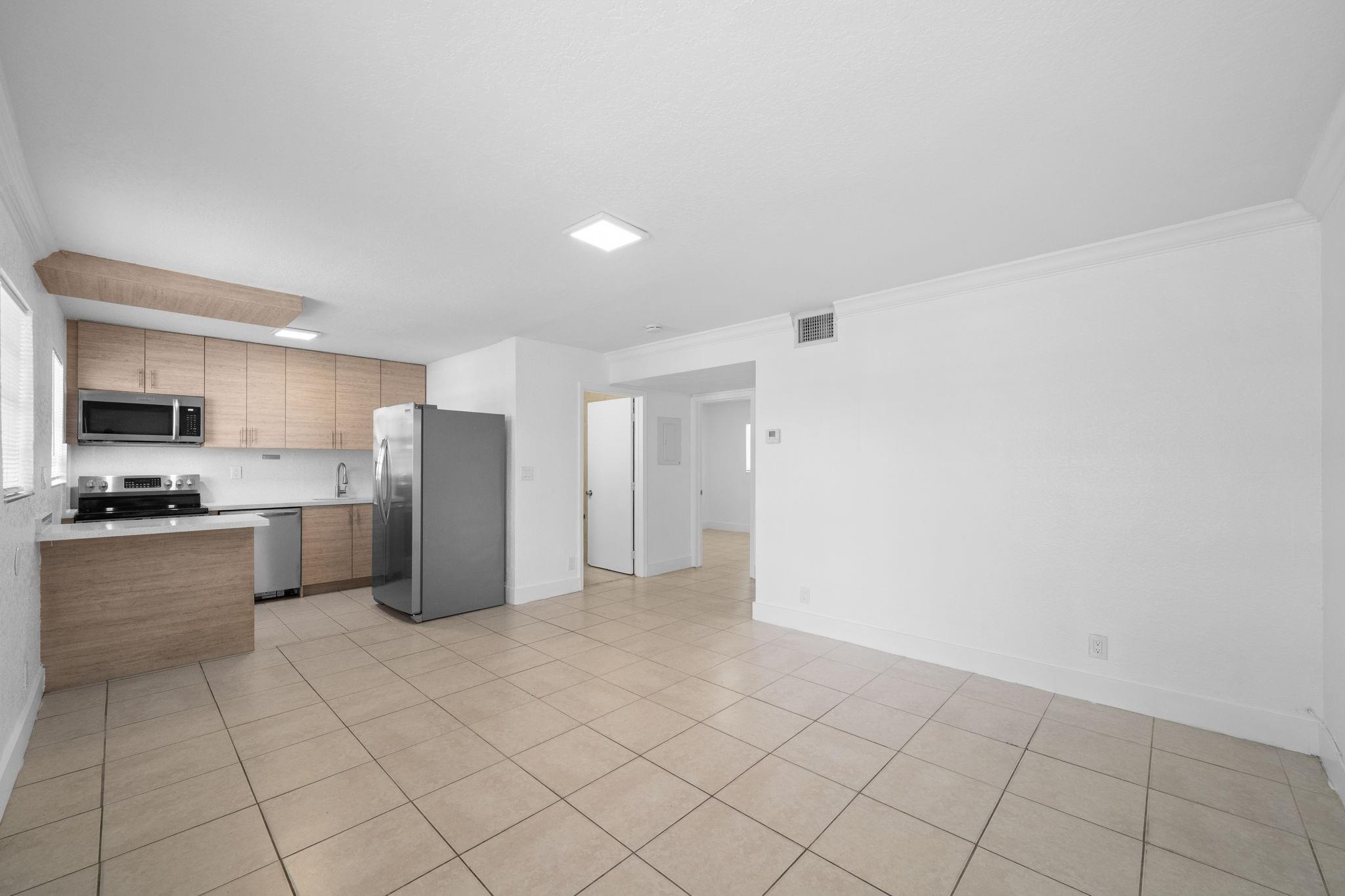 110 SE 2nd St