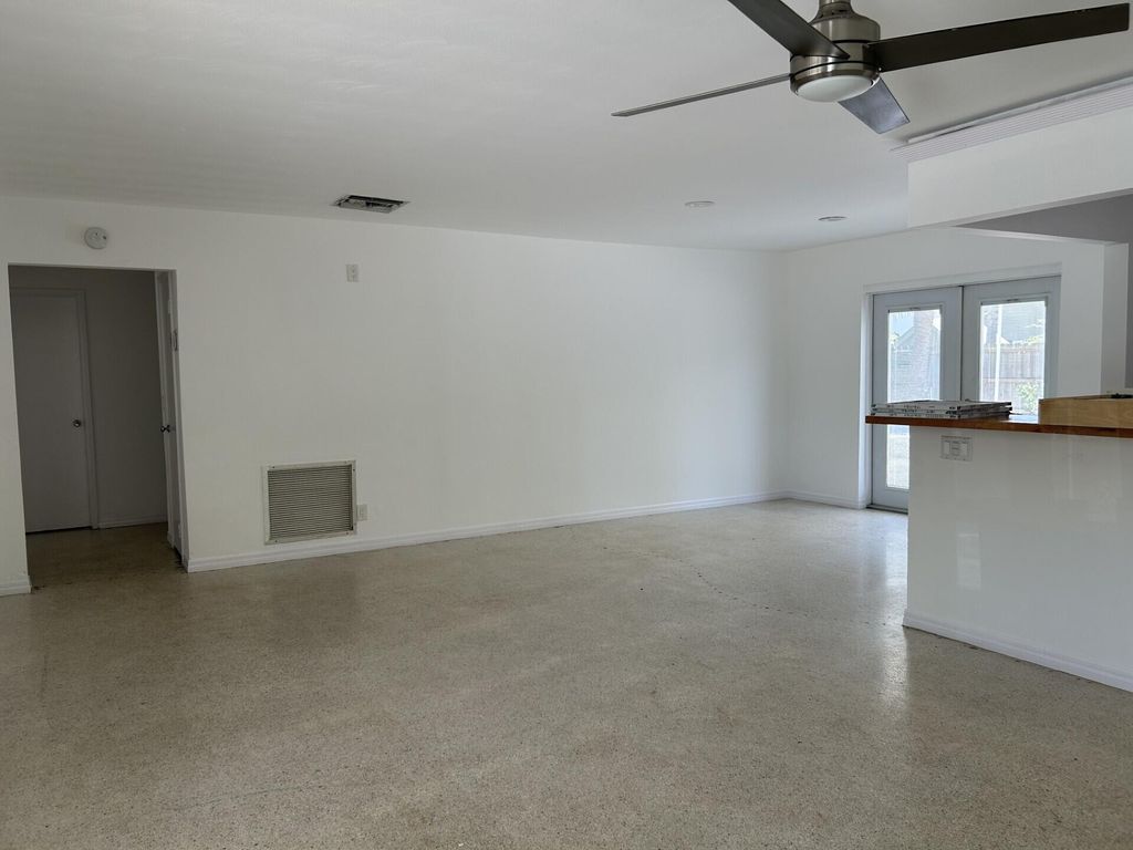 Photo of 396 Tequesta Drive, Jupiter, FL 33469 (MLS # R11109948)