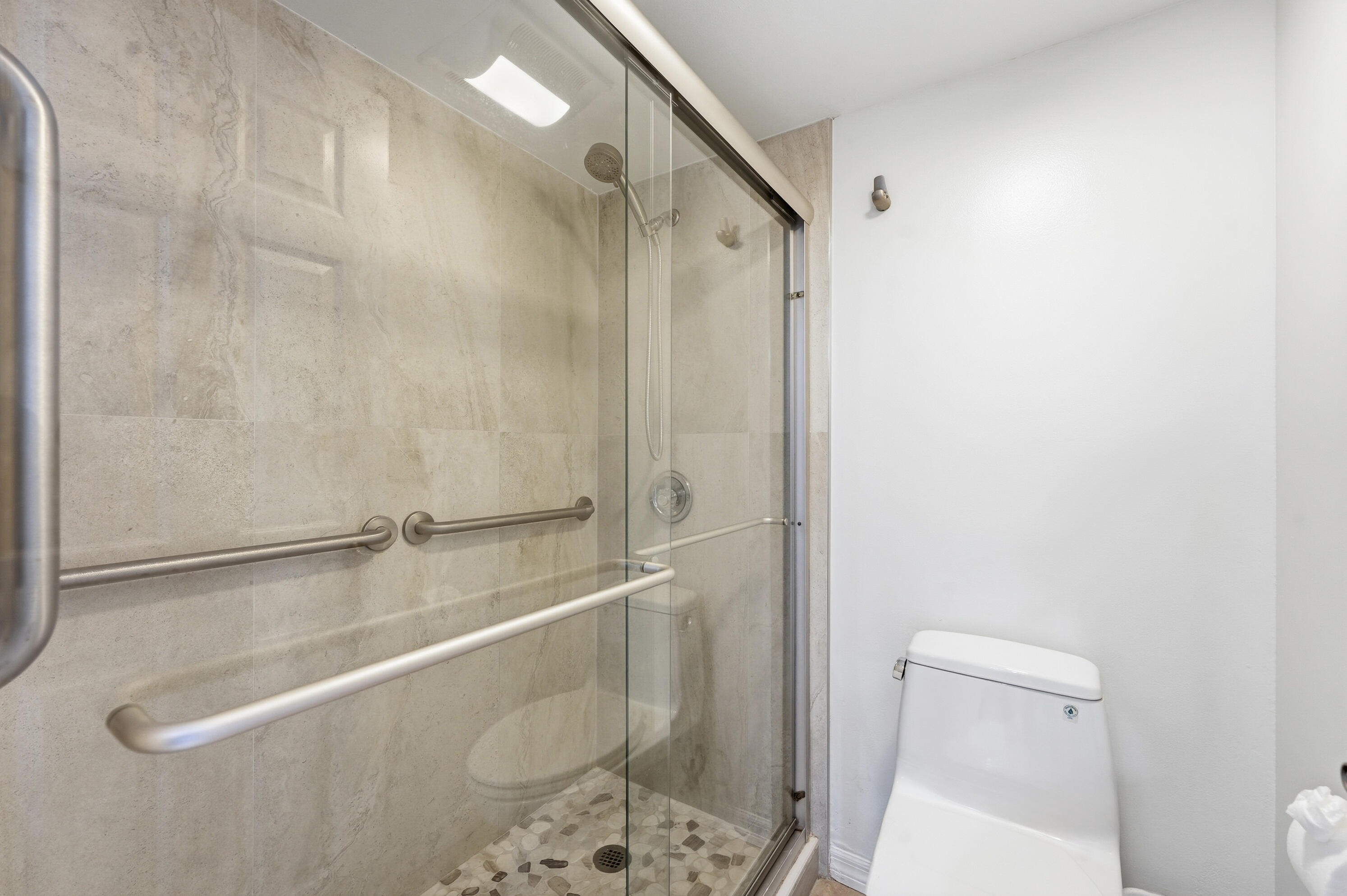 BRYN MAWR OCEAN TOWERS, A CONDOMINIUM - Residential