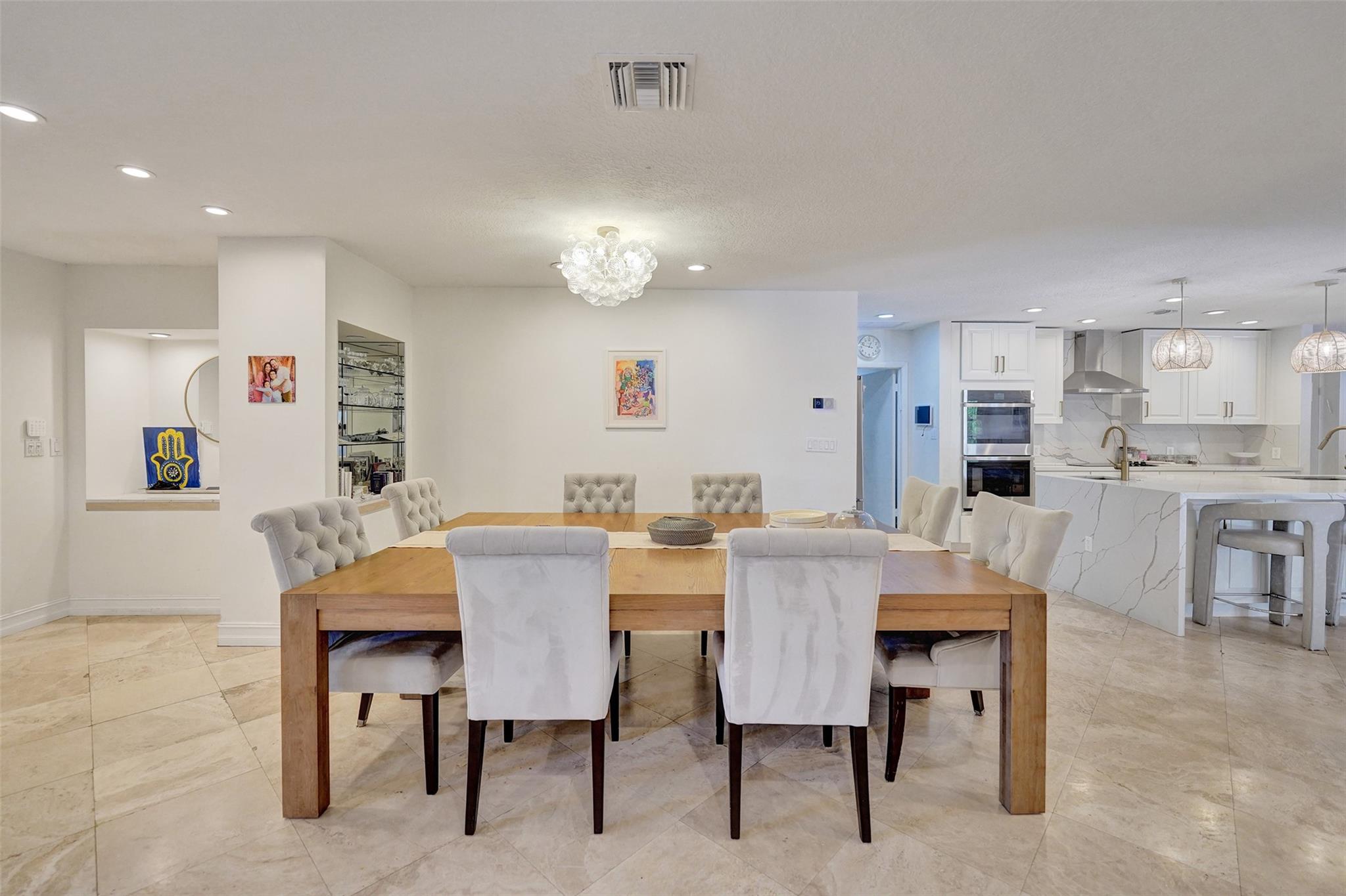3401 N 31 Terr