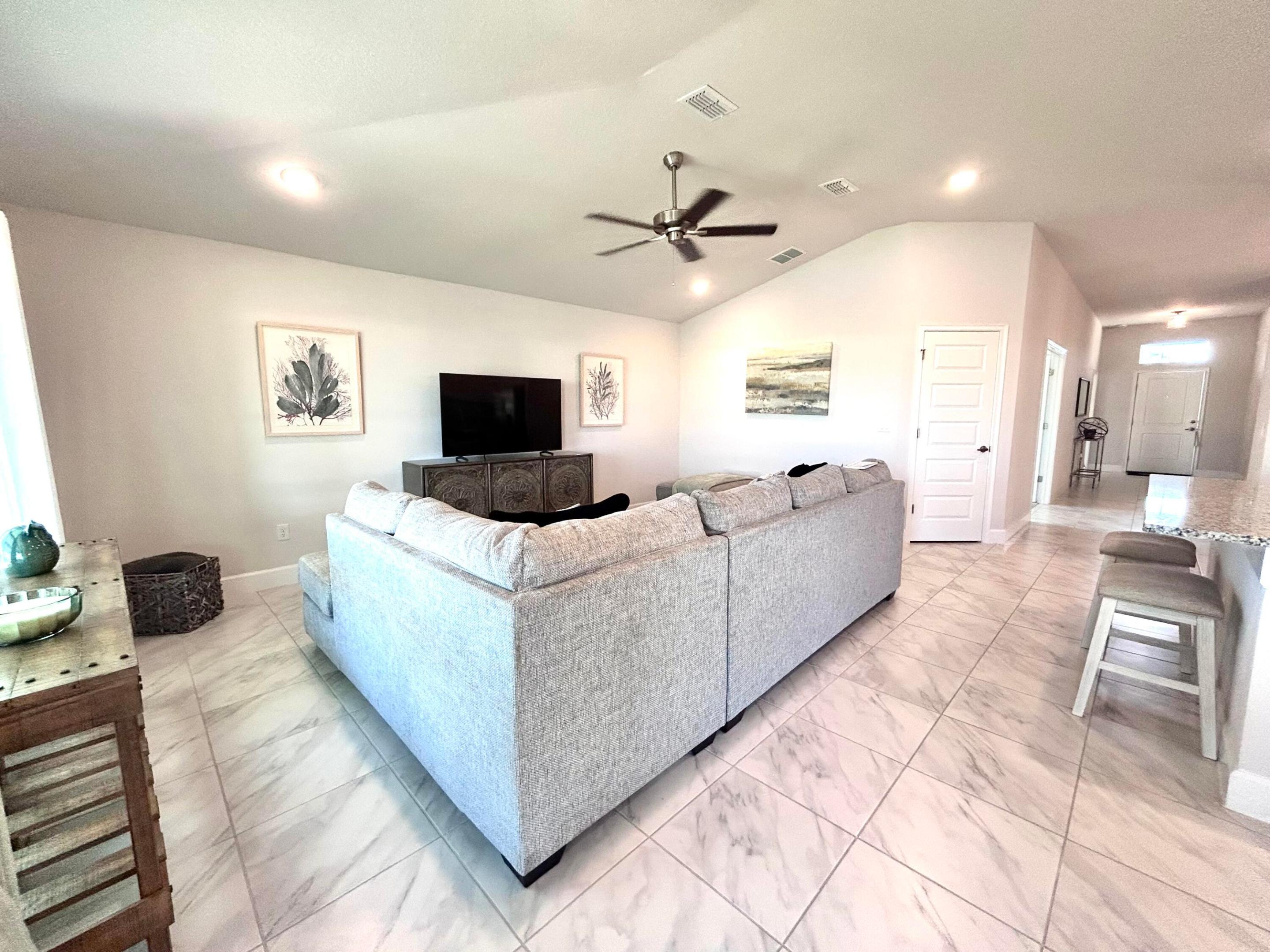 WATERSTONE PHASE THREE - Residential