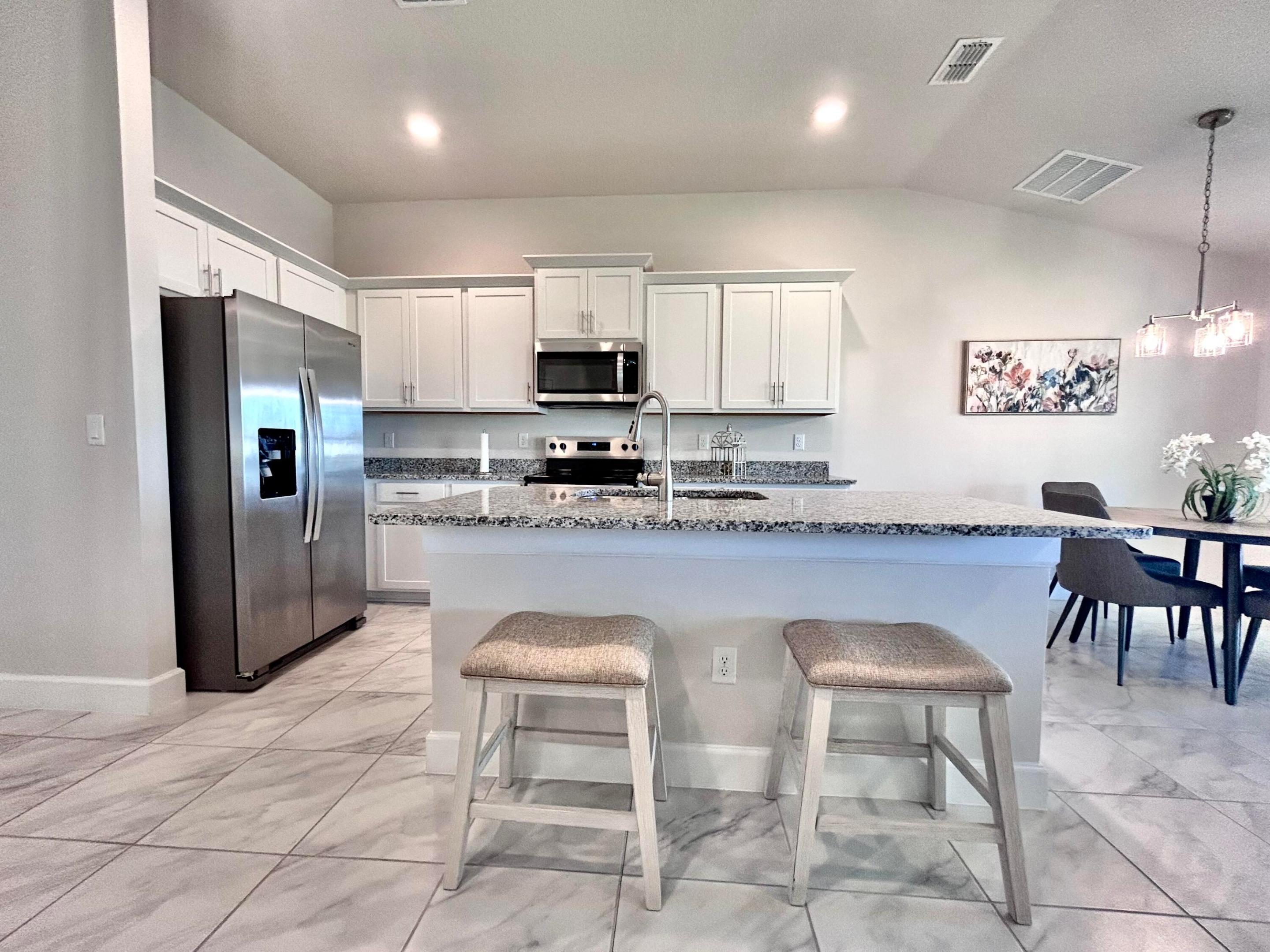 WATERSTONE PHASE THREE - Residential