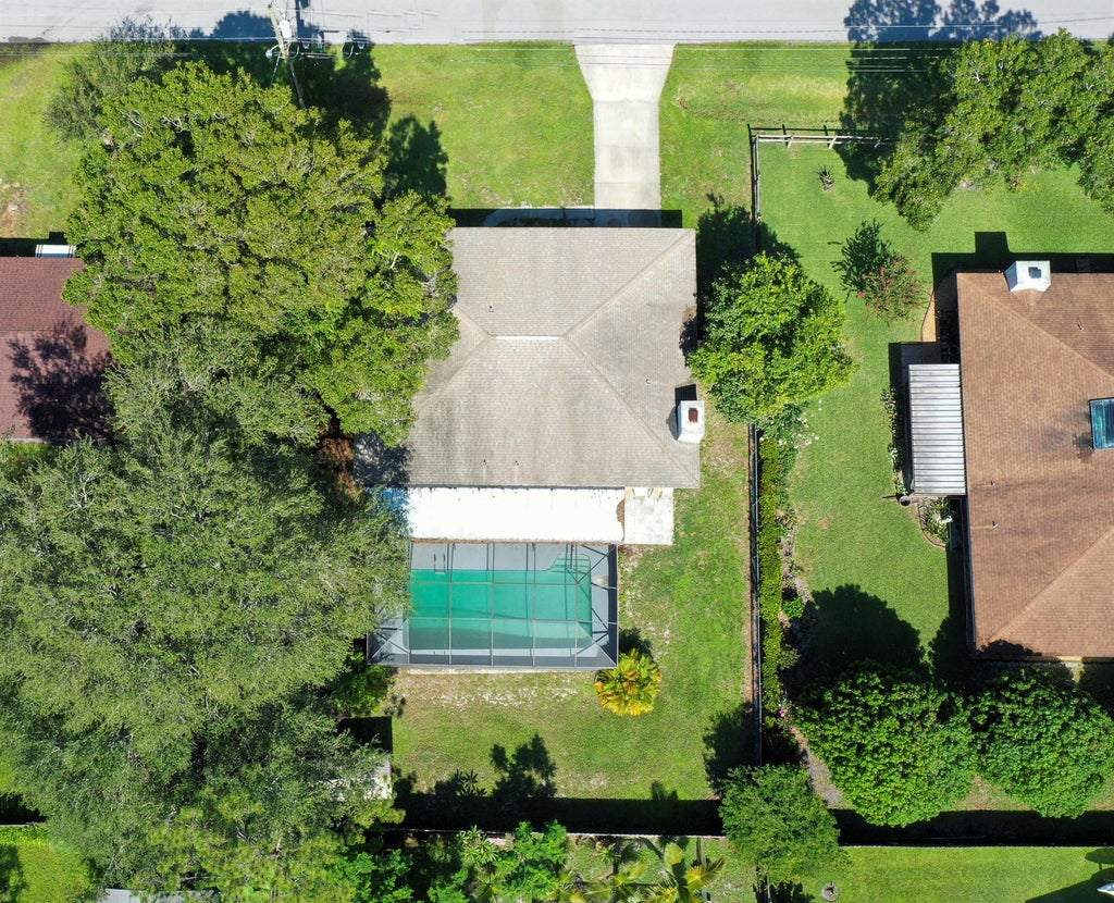 Photo of 6112 Papaya Drive, Fort Pierce, FL 34982 (MLS # R10900390)