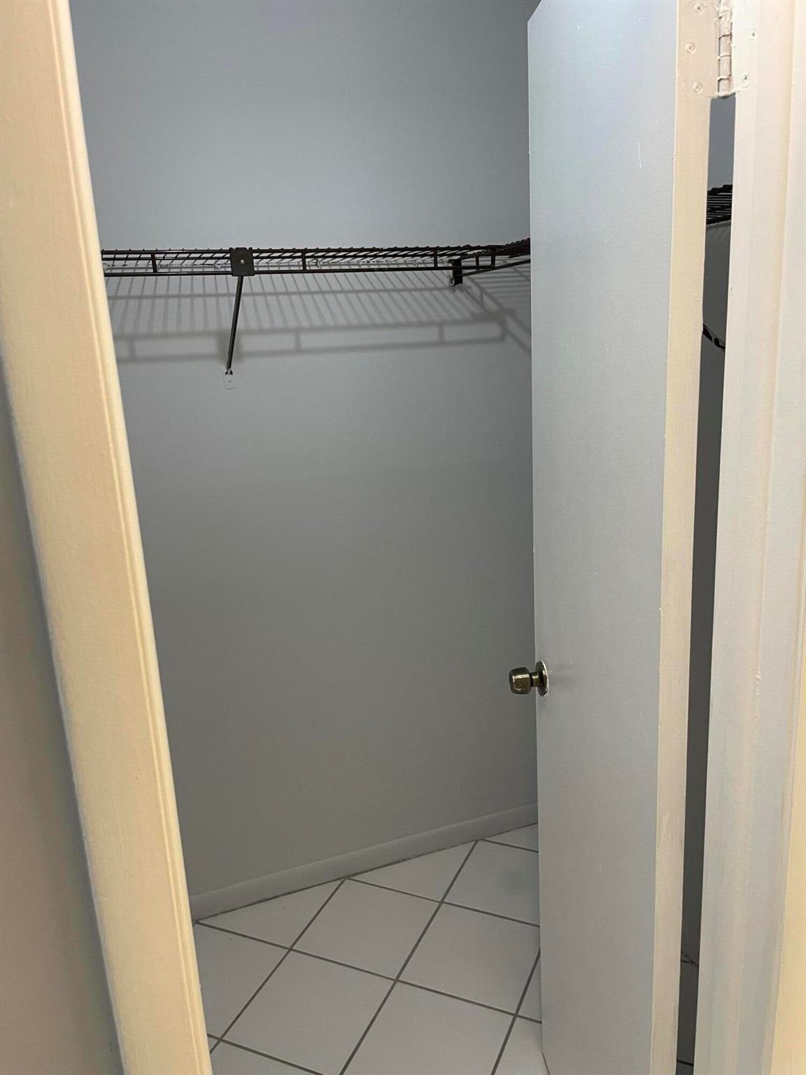 CORAL SPRINGS TOWER CLUB - Residential Lease