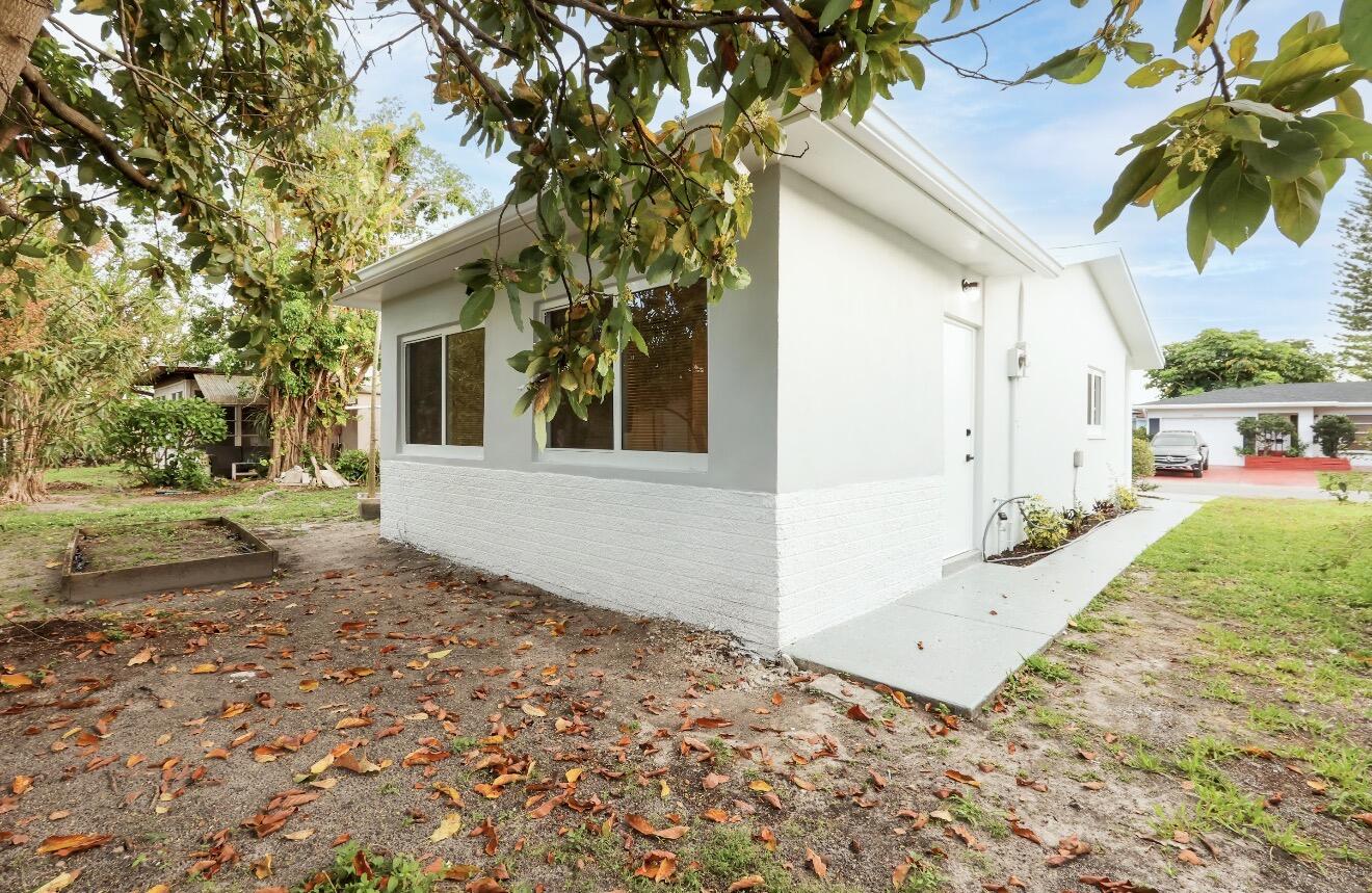 MAINLANDS OF TAMARAC LAKES - Residential